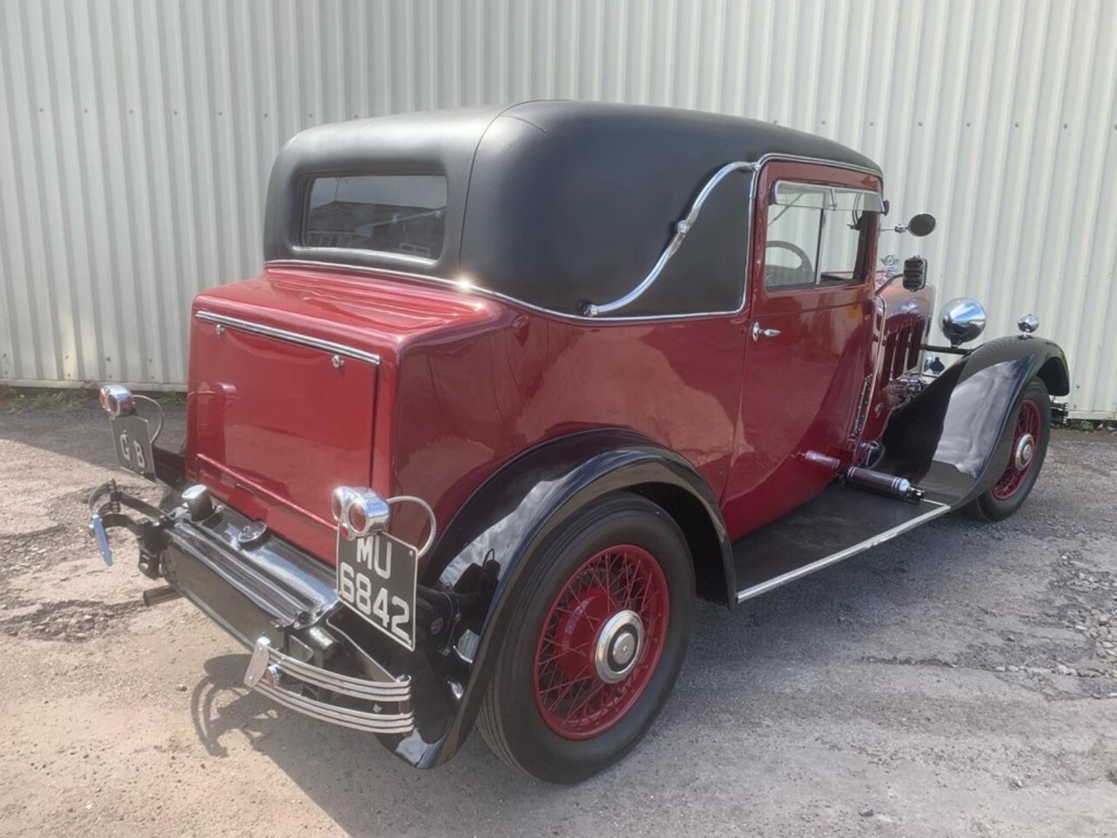 1933 Morris Isis 17.7hp Coupé Registration number MU 6842 Chassis number 6027 Engine number - Image 17 of 44