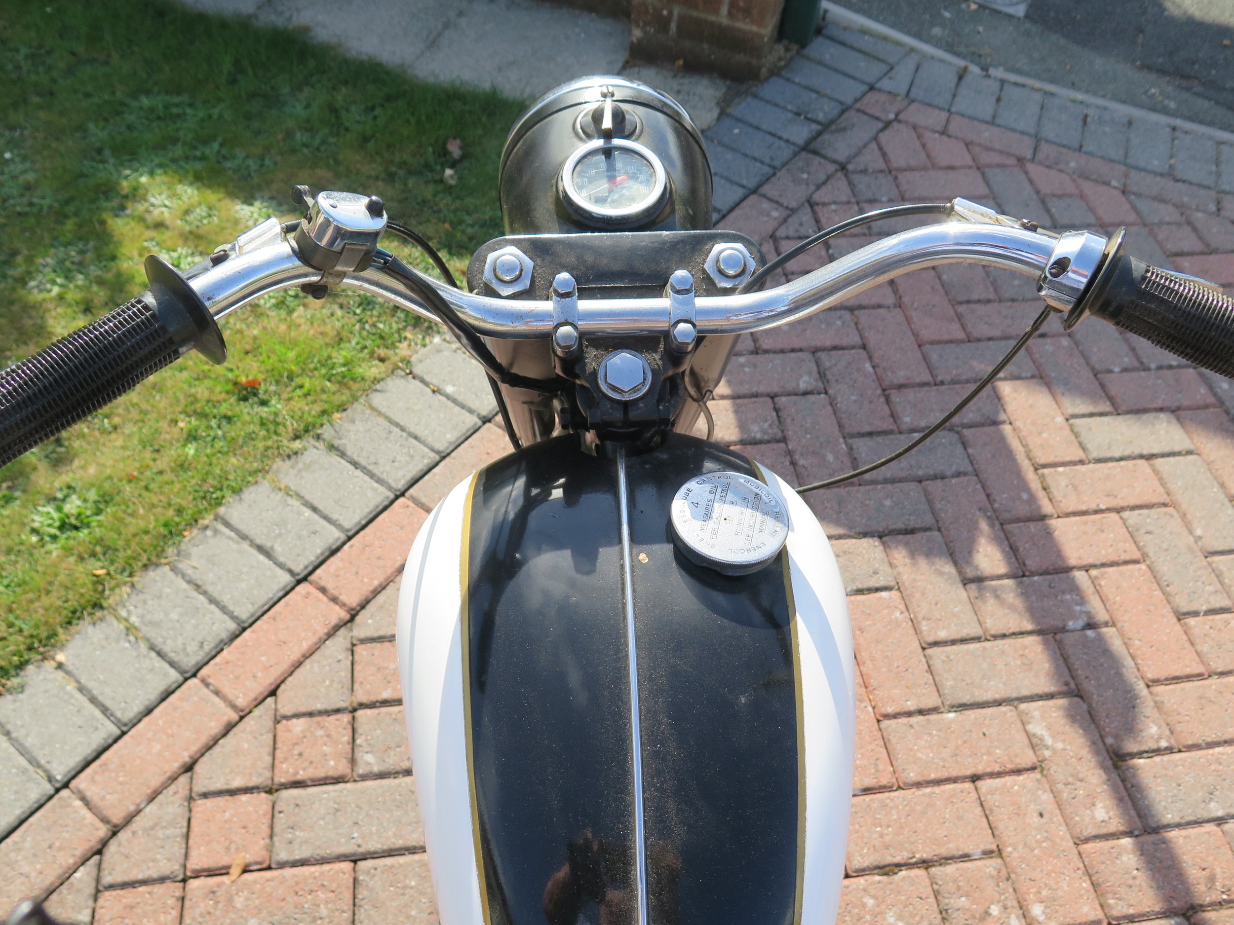 1960 BSA Bantam D7 Registration number URD 531 Frame number D7 11766 Engine number ED7B-10637 24,111 - Image 5 of 12