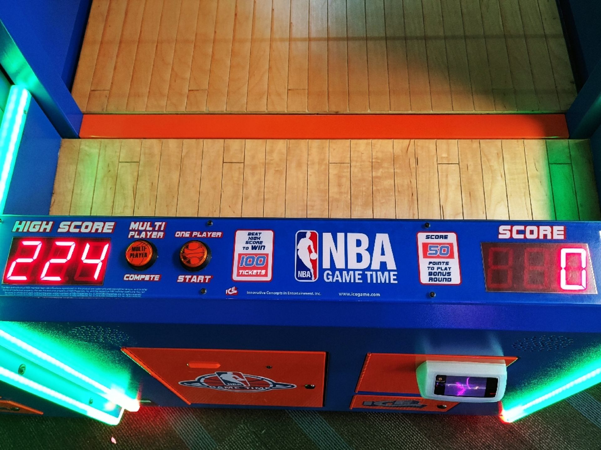 ICE NBA GAMETIME 2 PLAYER BASKETBALL ARCADE GAME - Image 7 of 8