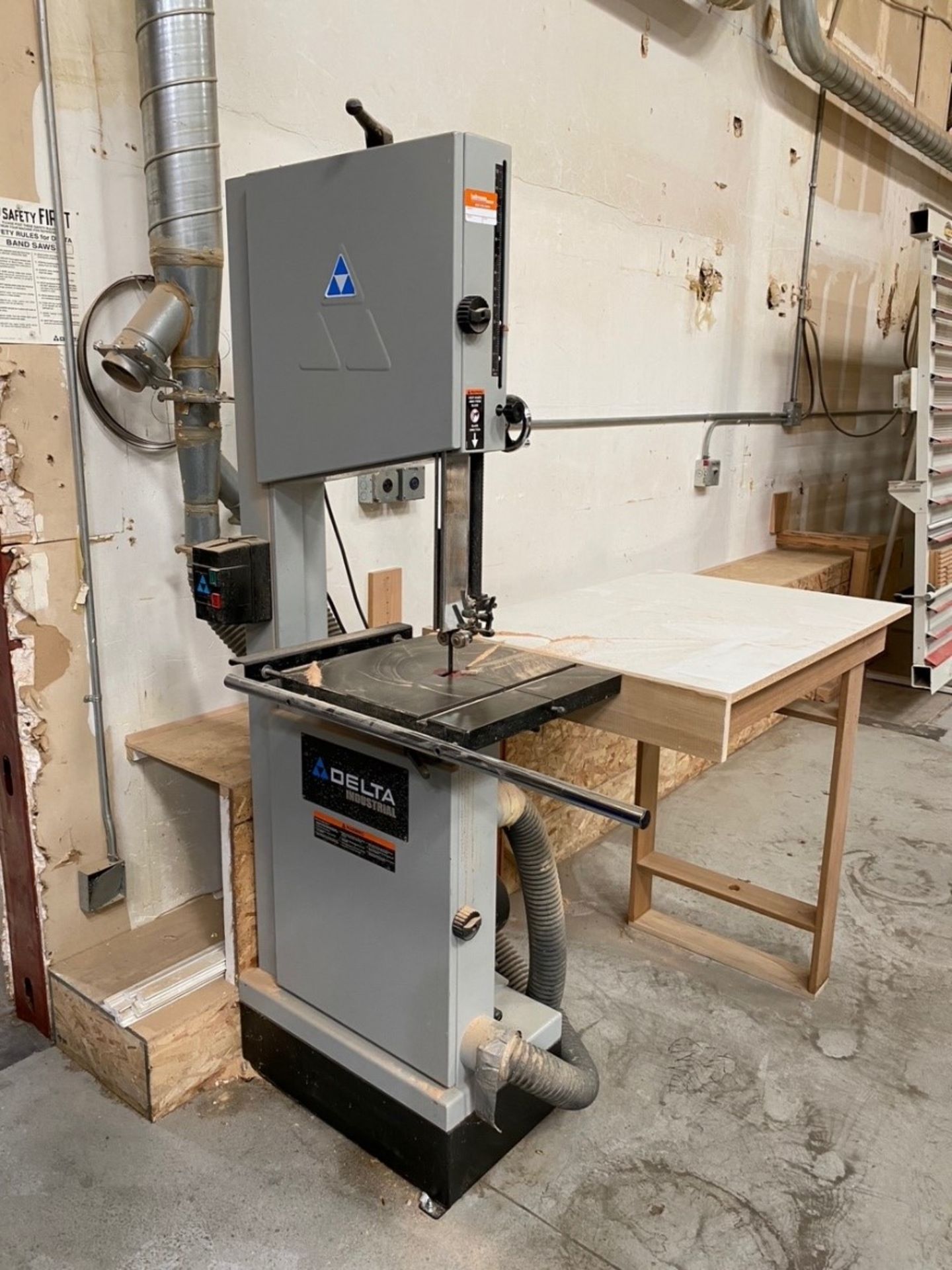 Delta 18" Bandsaw (Model 28-682)