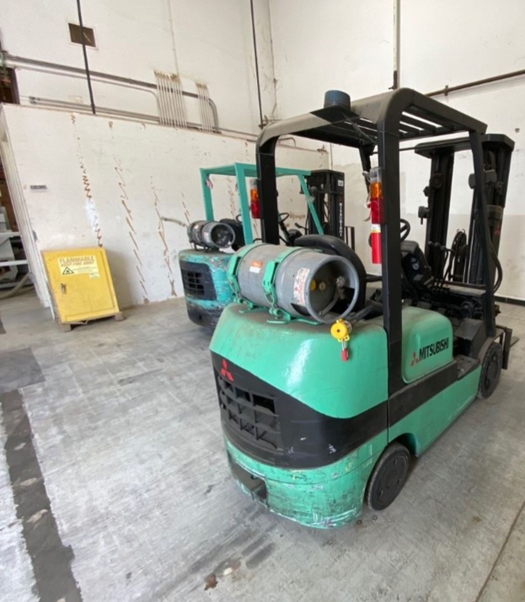 Mitsubishi Forklift Model FGC25K - Image 2 of 3