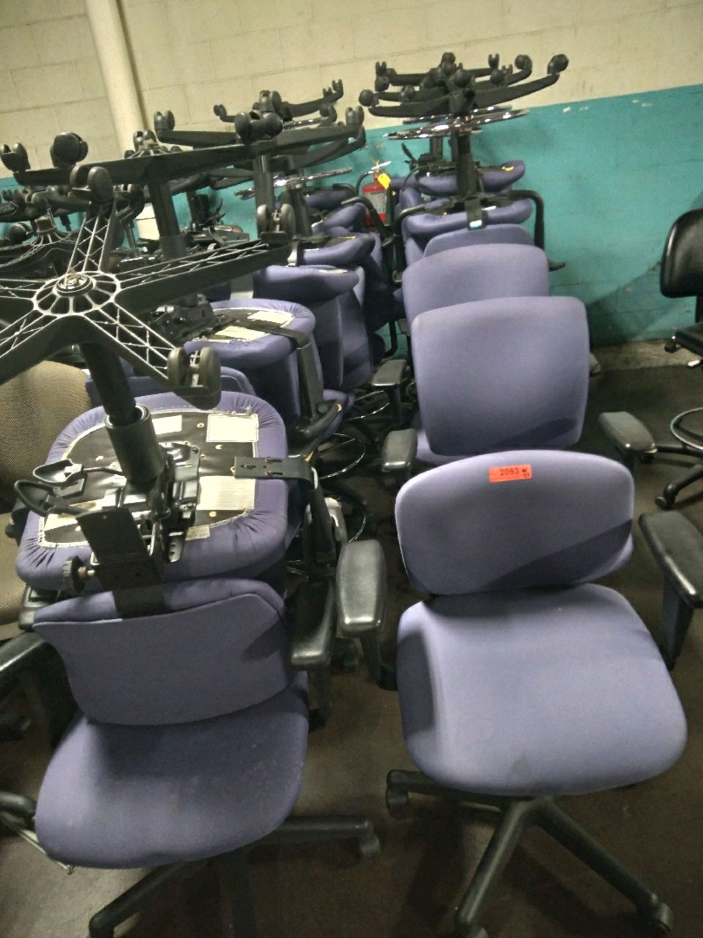 VARIOUS TASK OFFICE ARM-CHAIRS ON WHEELS QTY: 21, LOCATED: 3821 N. FRATNEY STREET MILWAUKEE, WI 5321