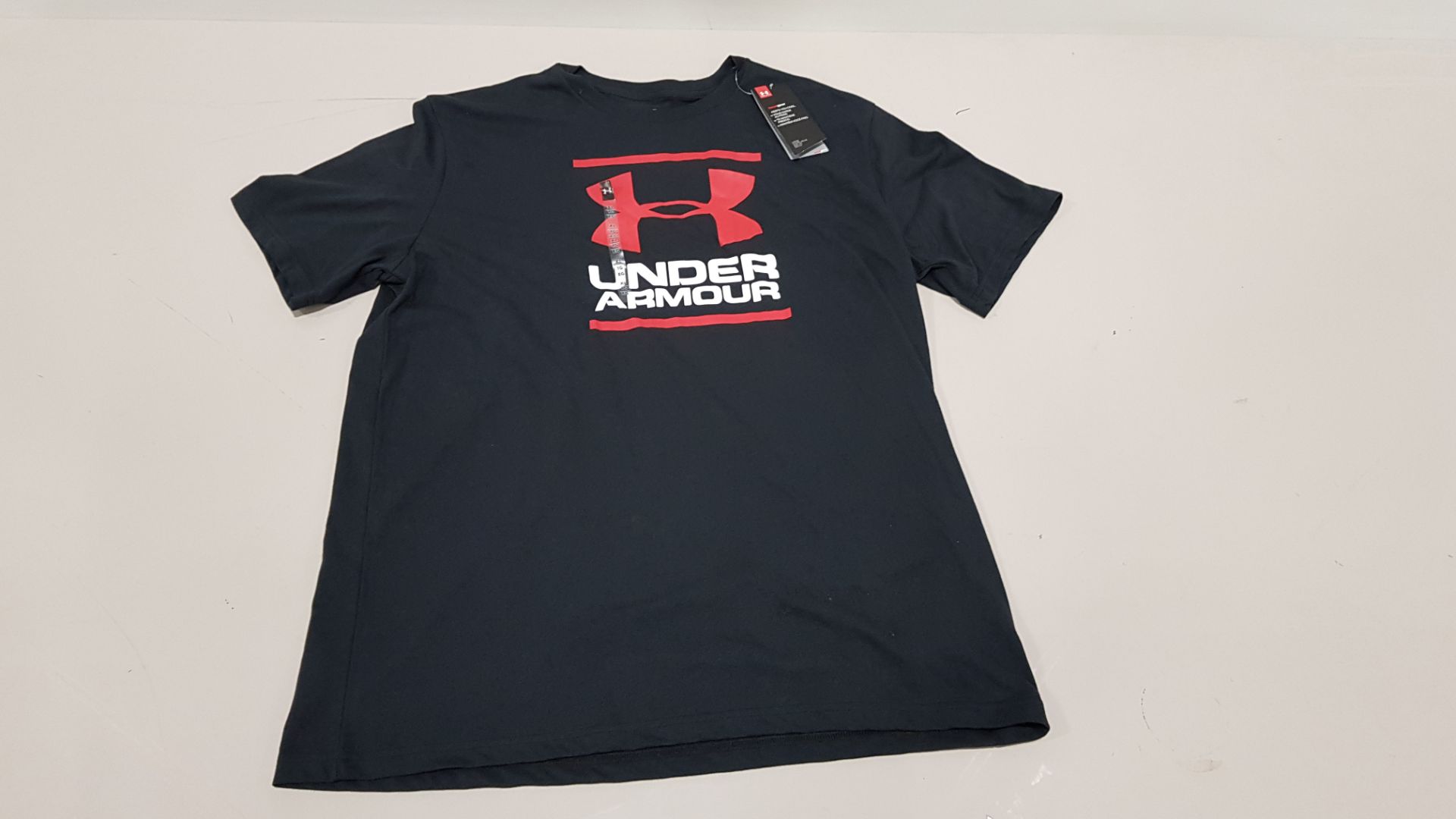 10 X BRAND NEW UNDER ARMOUR BLACK T-SHIRT UK SIZE XL