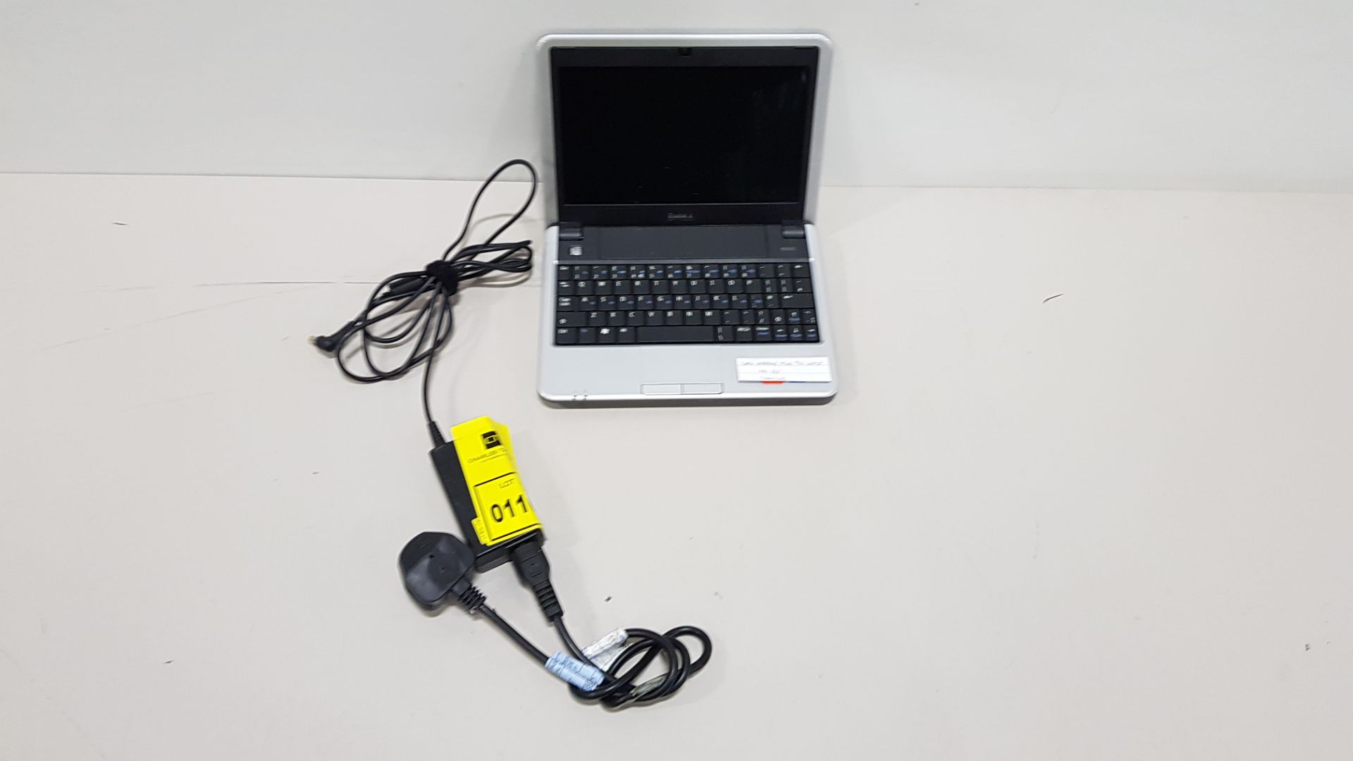 DELL INSPIRON MINI 910 LAPTOP NO O/S - WITH CHARGER