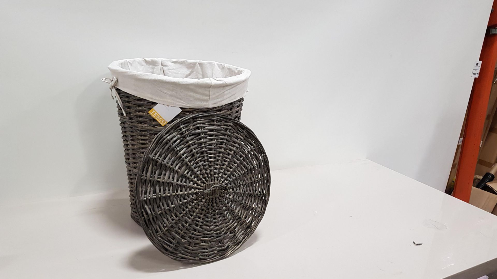 10 X BRAND NEW WILLOW LAUNDRY BASKETS IN GREY IN 5 BOXES