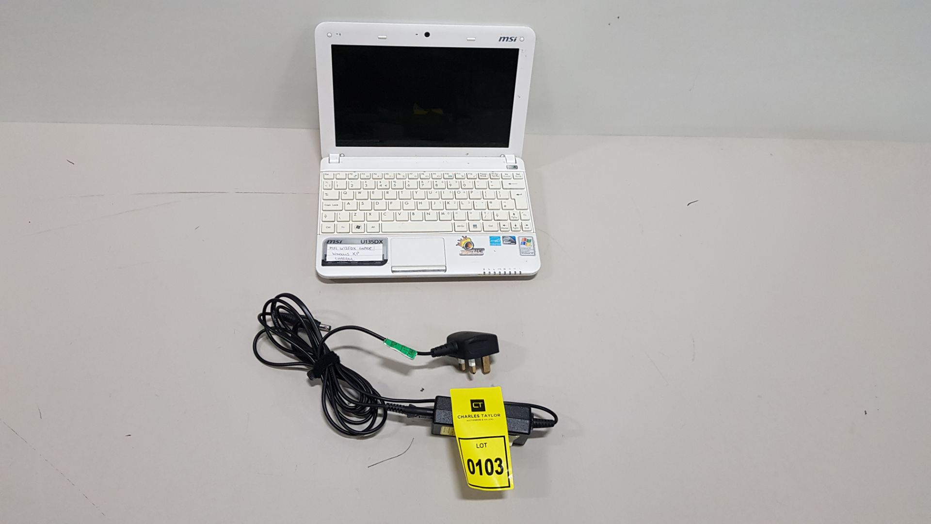 MSI U135OX LAPTOP WINDOWS XP - WITH CHARGER