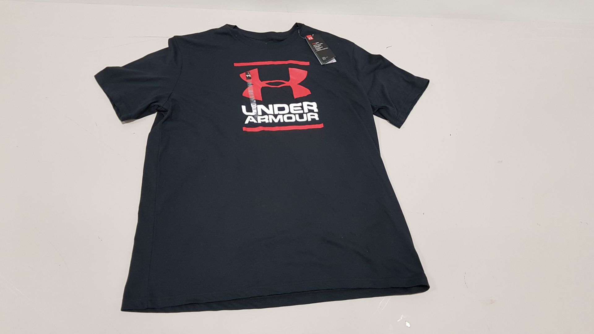 10 X BRAND NEW UNDER ARMOUR BLACK T-SHIRT UK SIZE XL