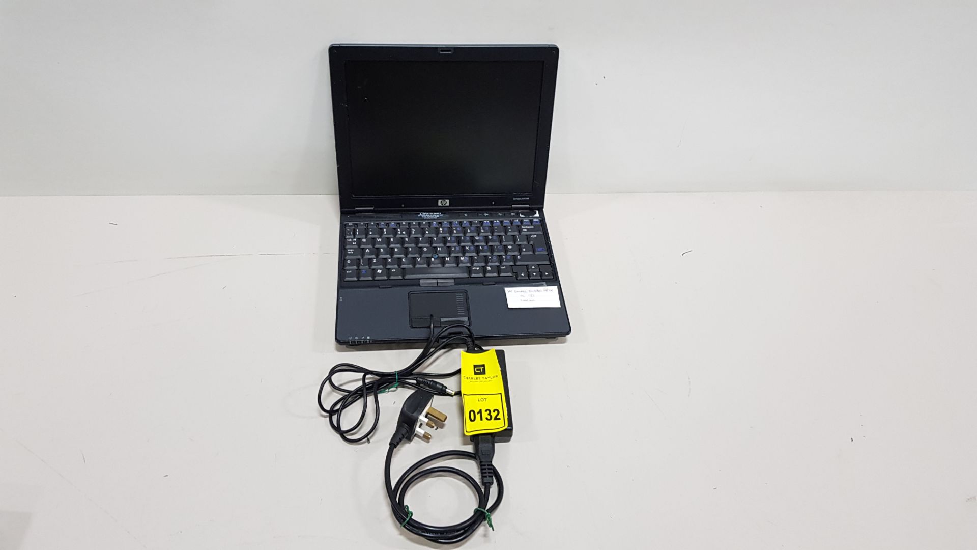 HP COMPAQ NC4200 LAPTOP NO O/S - WITH CHARGER