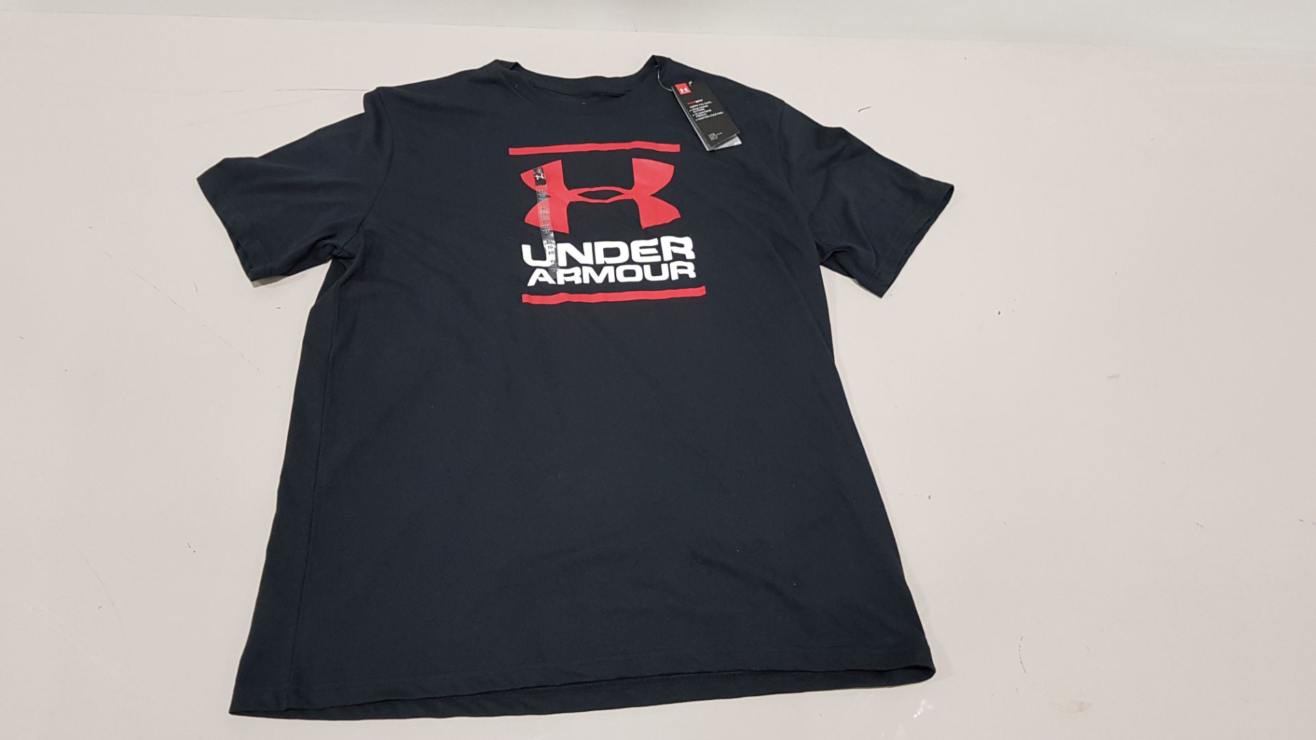 10 X BRAND NEW UNDER ARMOUR BLACK T-SHIRT UK SIZE XL