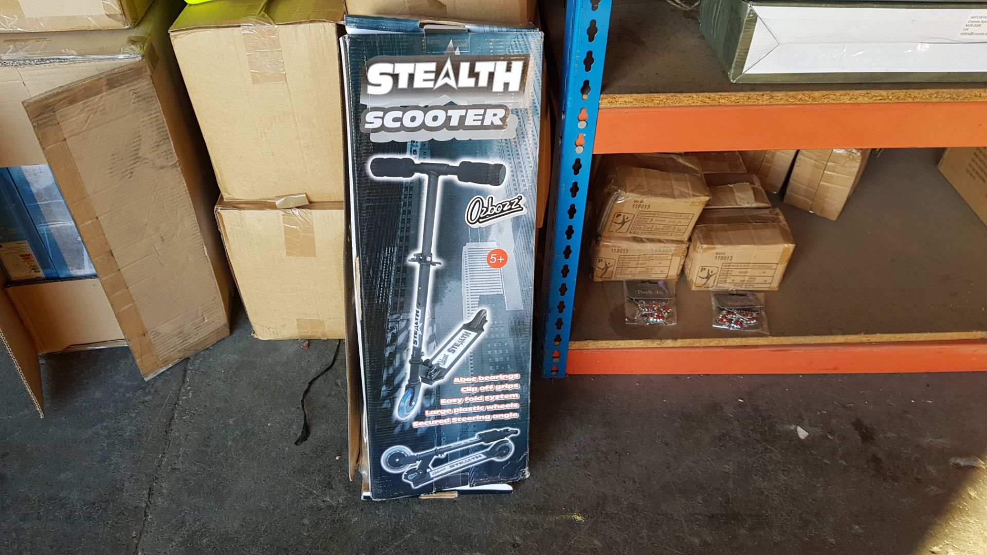 4 X OZBOZZ STEALTH SCOOTERS WITH 1 DAMAGED BOX