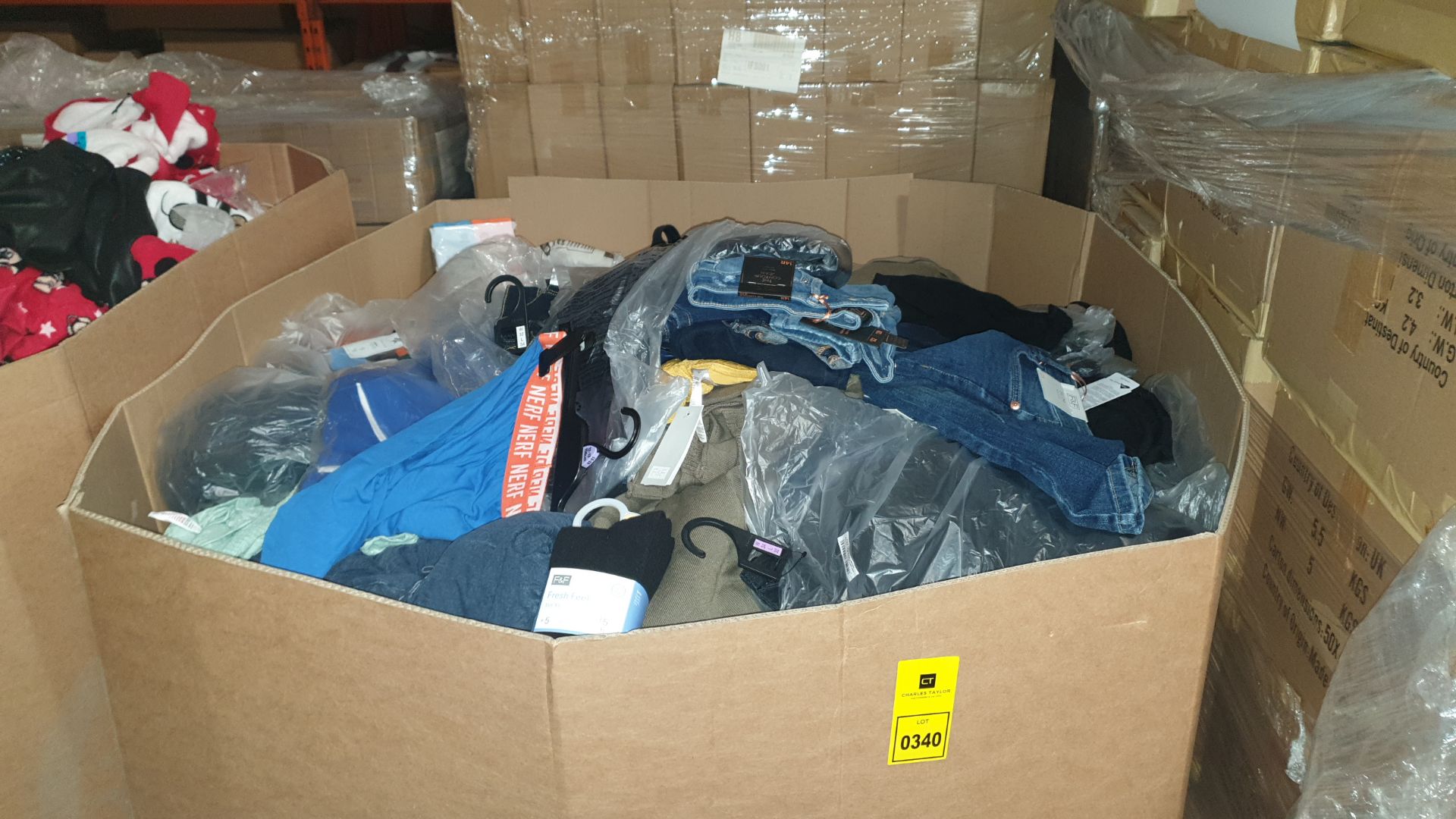 FULL PALLET OF CLOTHING IN VARIOUS STYLES AND SIZES IE F&F SLIM JEANS, F&F FRESH FEAL SOCKS AND F&