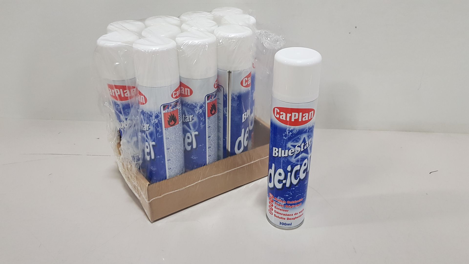 132 X BLUESTAR DE-ICER IN 11 PACKS 300ML