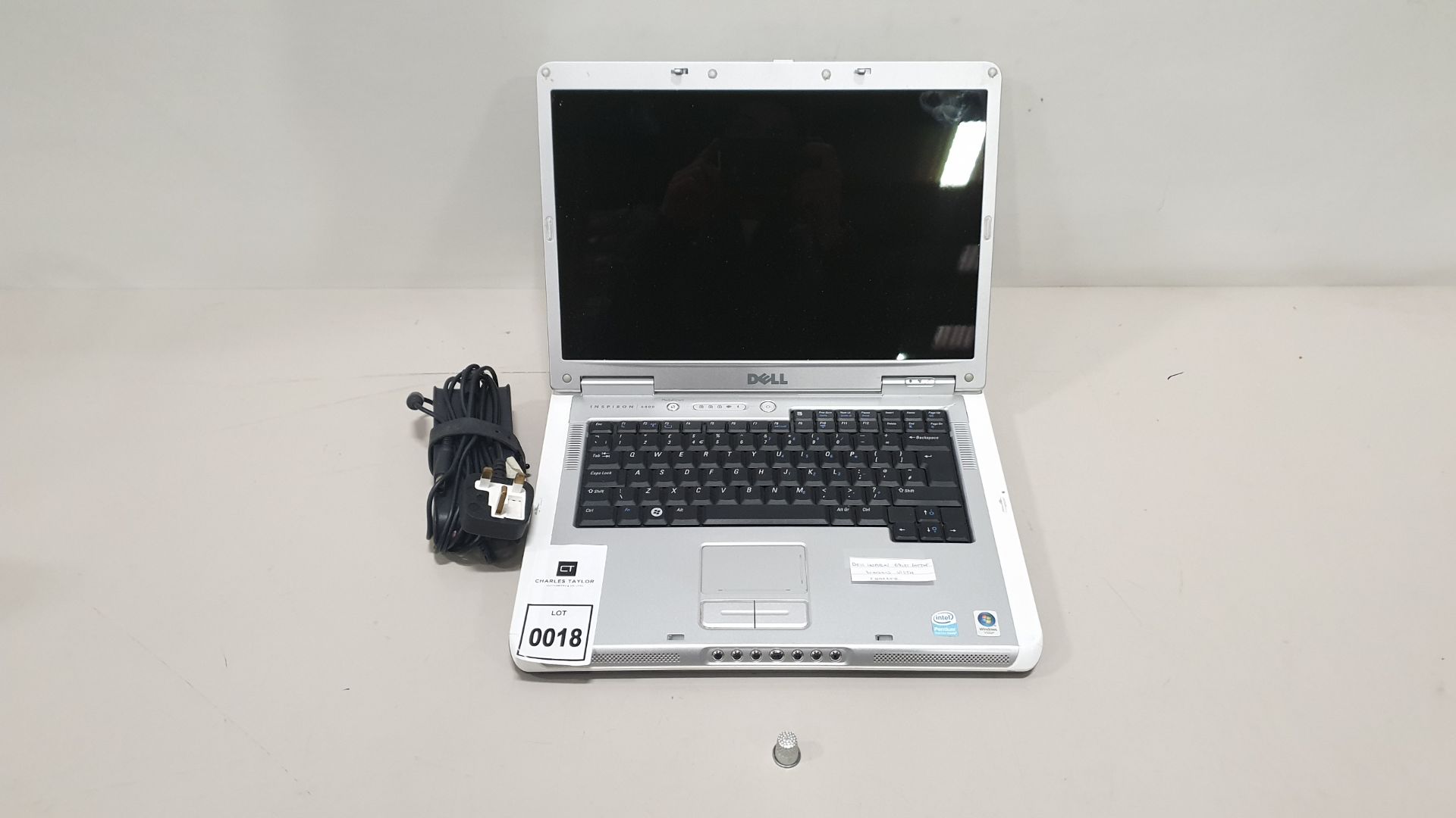 DELL INSPIRON 6400 LAPTOP WINDOWS VISTA INCLUDES CHARGER