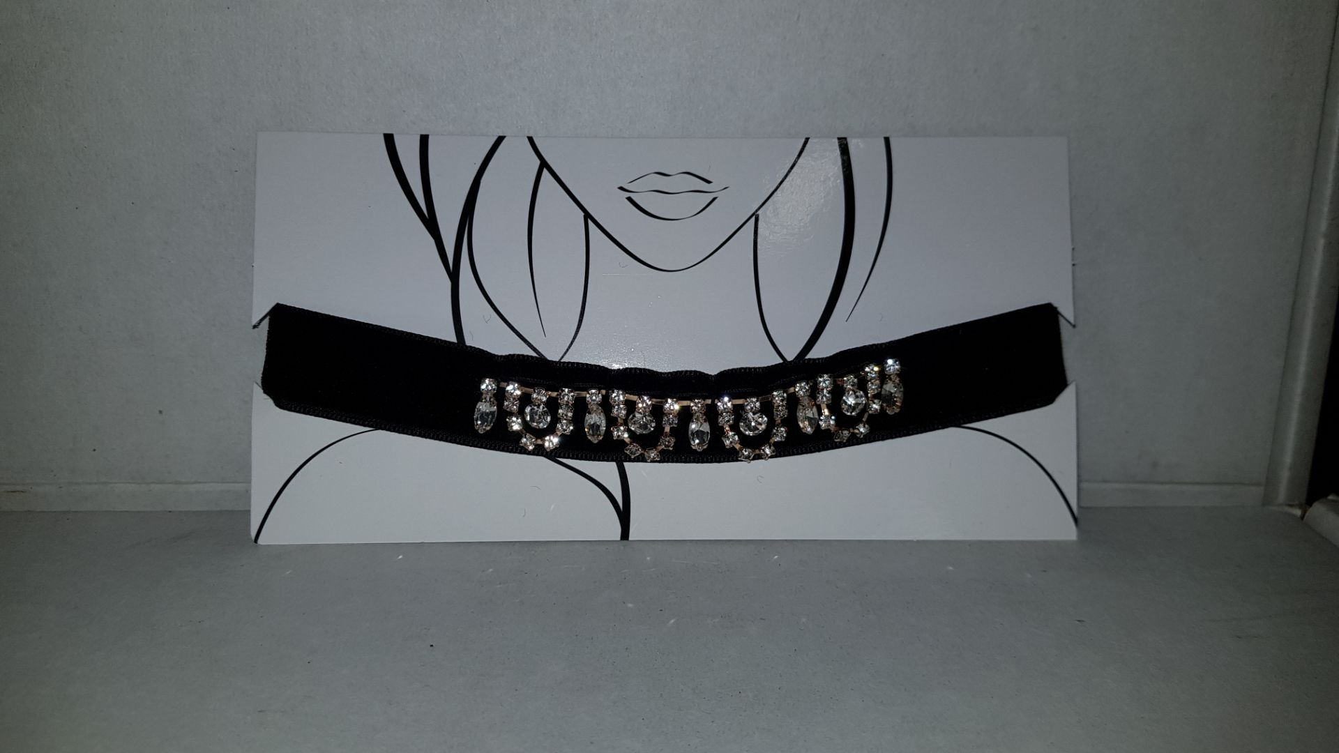 112 X BRAND NEW AVON GEORGETTA CHOKER