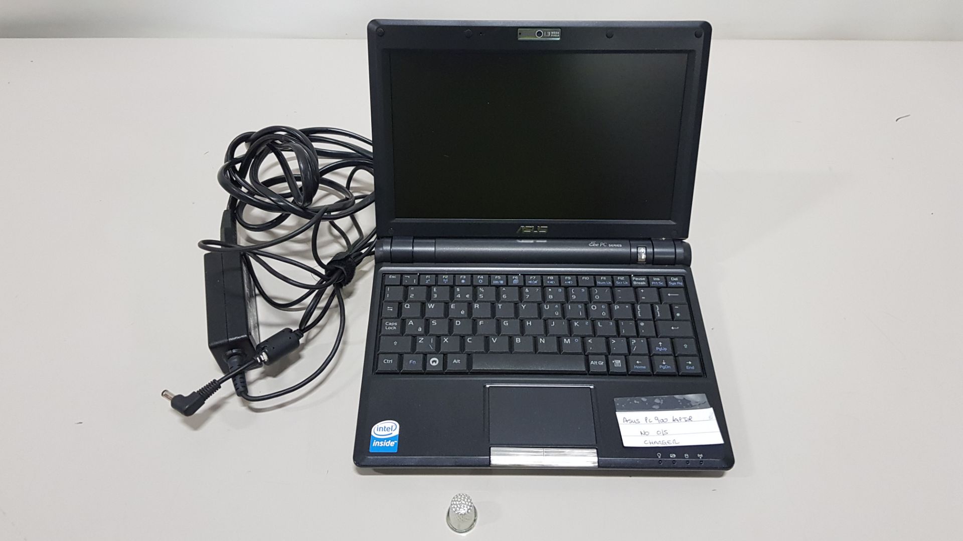 ASUS PC 900 LAPTOP NO O/S INCLUDES CHARGER