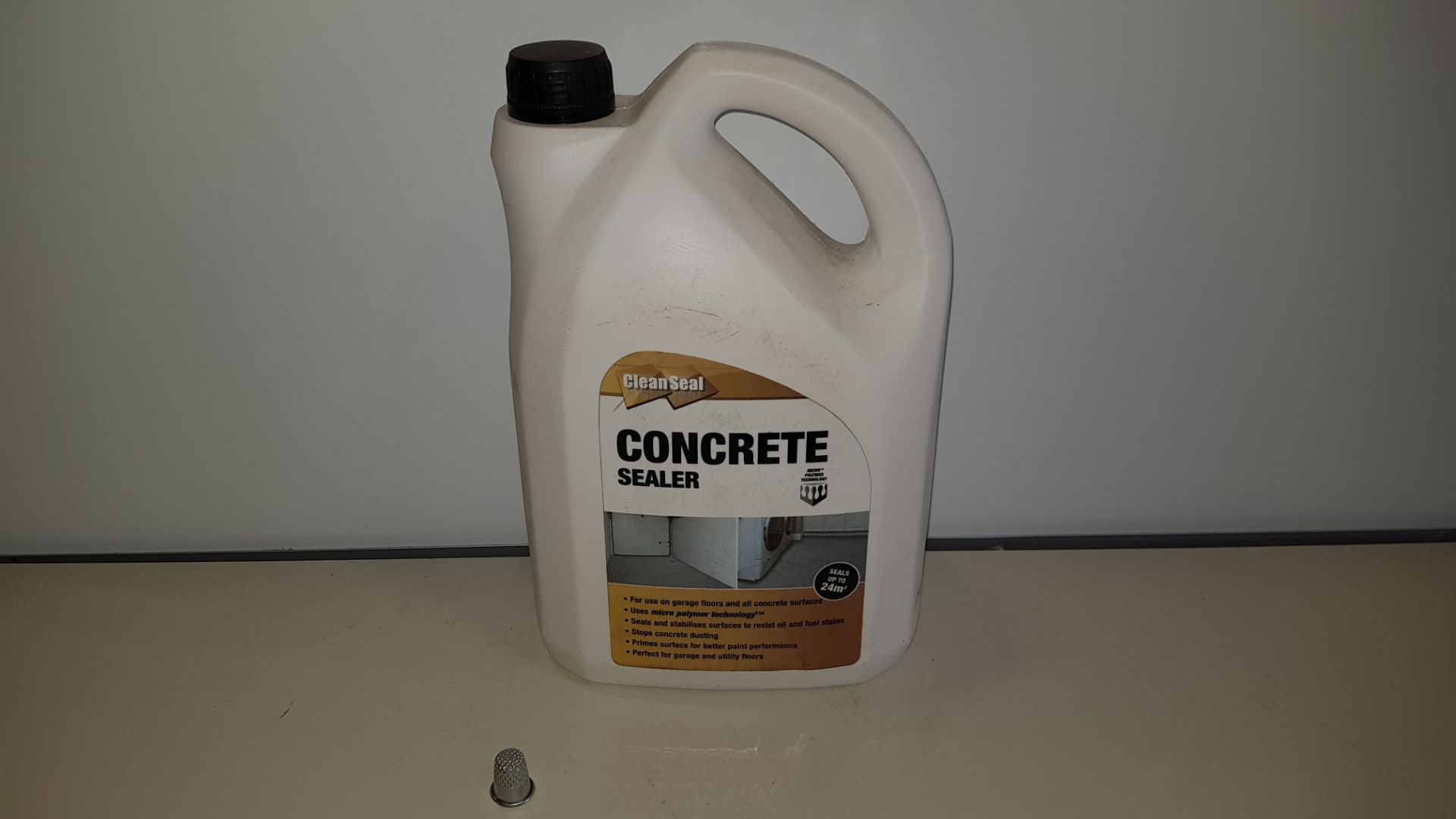 144 X BRAND NEW CLEAN SEAL CONCRETE SEALER (4L) ON A PALLET (PLEASE NOTE SOME BOXES ARE DAMAGED)