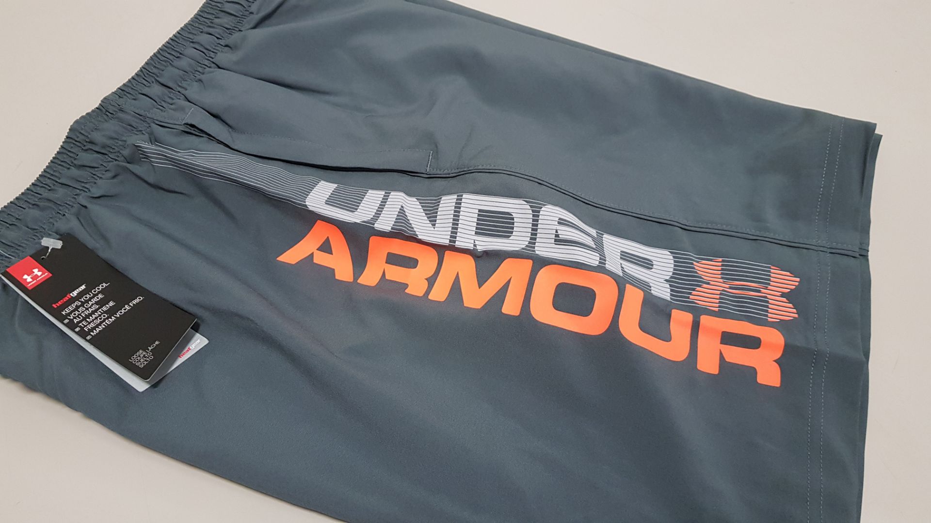 15 X BRAND NEW BAGGED UNDER ARMOUR GREY WOVEN GRAPH SHORTS IN SIZE XXL - PICK LOOSE TOTAL RRP £299.