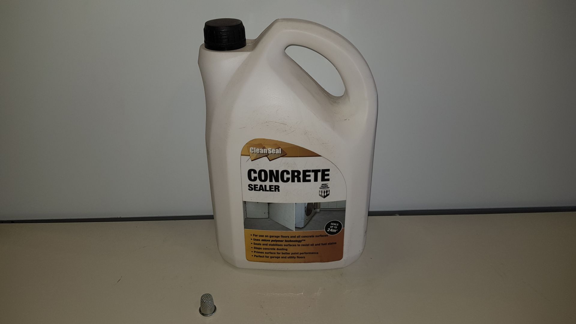 144 X BRAND NEW CLEAN SEAL CONCRETE SEALER (4L) ON A PALLET (PLEASE NOTE SOME BOXES ARE DAMAGED)