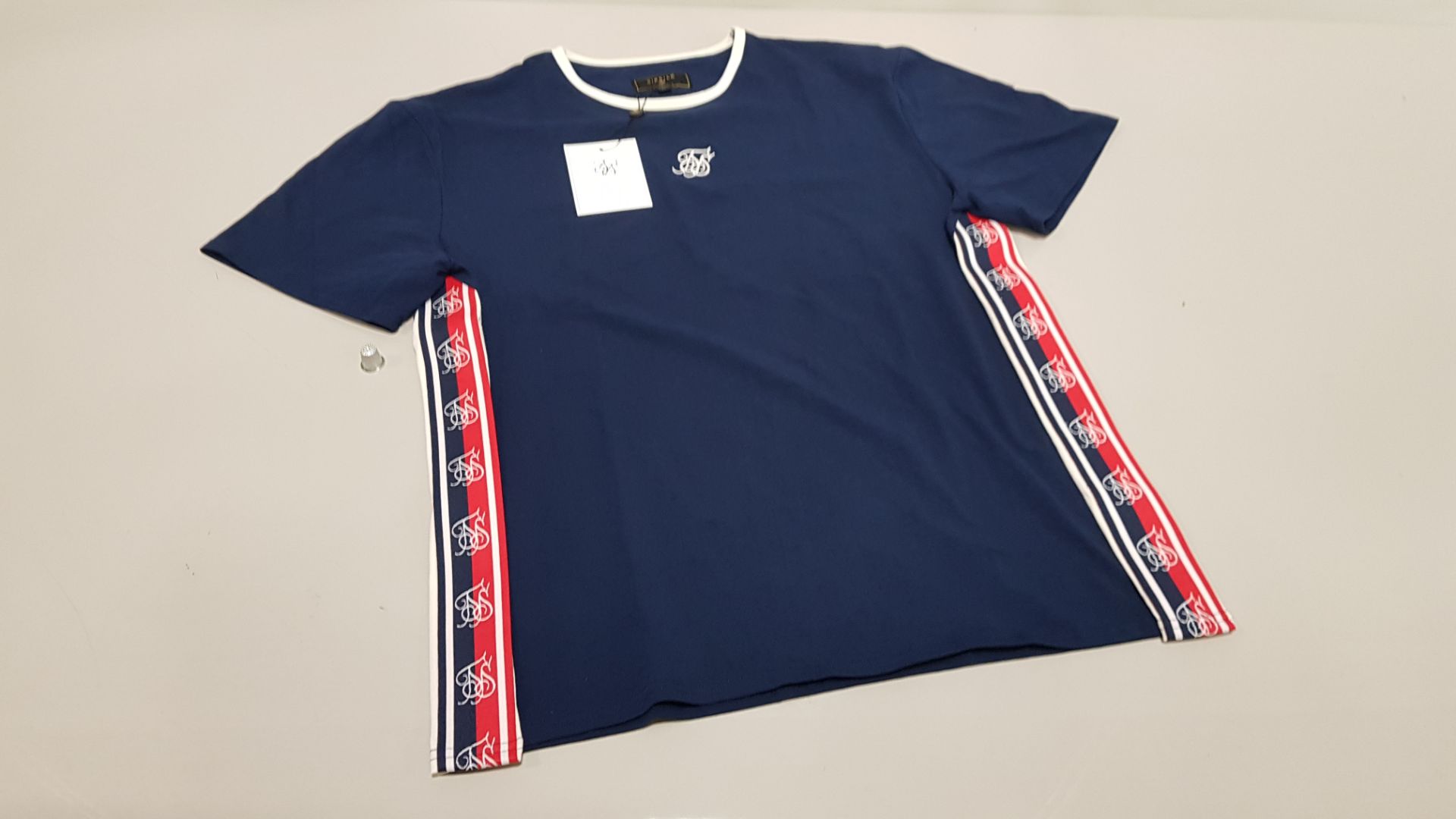 10 X BRAND NEW NAVY S/S ESSENTIAL RETRO TAPE TEE IN VARIOUS SIZES