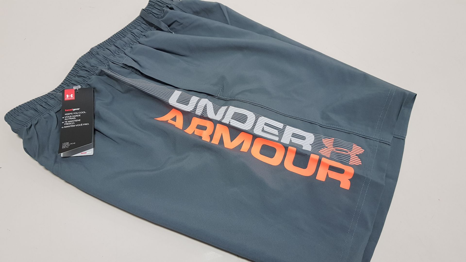15 X BRAND NEW BAGGED UNDER ARMOUR GREY WOVEN GRAPH SHORTS IN SIZE SMALL - PICK LOOSE TOTAL RRP £
