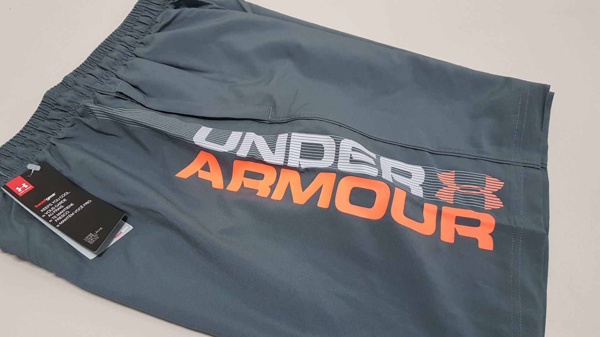 15 X BRAND NEW BAGGED UNDER ARMOUR GREY WOVEN GRAPH SHORTS IN SIZE XXL - PICK LOOSE TOTAL RRP £299.