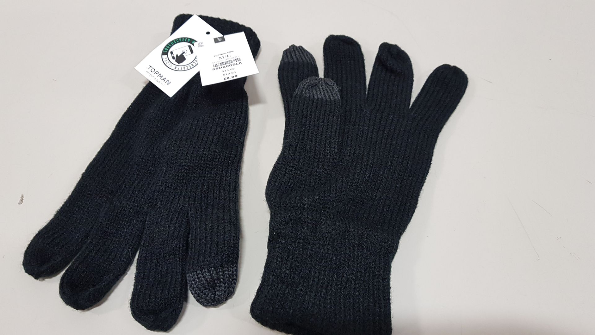 60 X BRAND NEW TOPMAN BLACK WINTER GLOVES SIZE M/L TOTAL RRP £480.00 (PICK LOOSE - DOUBLE PACKS)