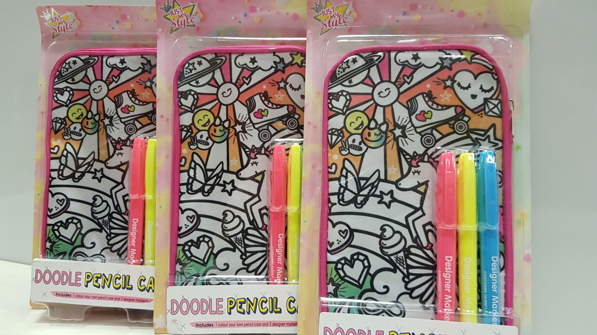 70 X BRAND NEW JUST MY STYLE DOODLE PENCIL CASE WITH DIFFERENT COLOURED PENS IN 5 BOXES