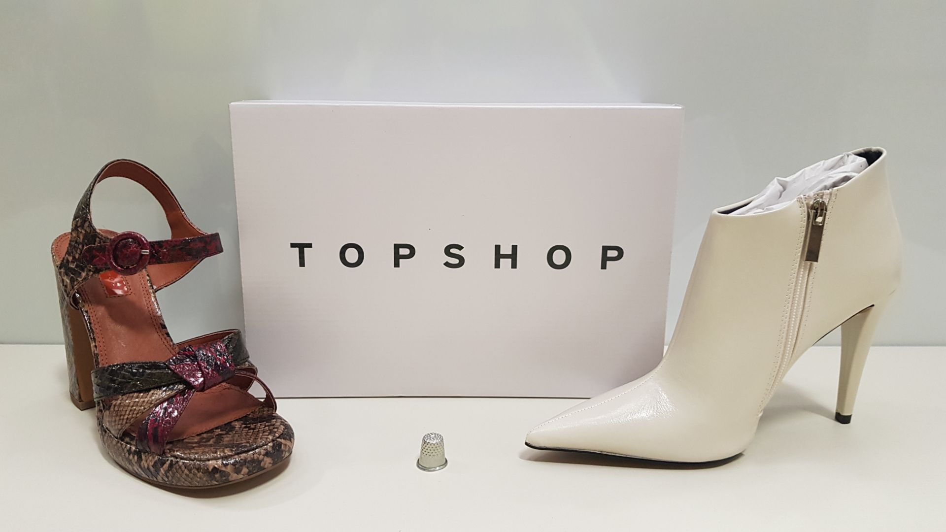 15 X BRAND NEW TOPSHOP SHOES - BRAND NEW HARLOW WHITE HEELED SHOES AND RIPPLE NATURAL BOOTS UK