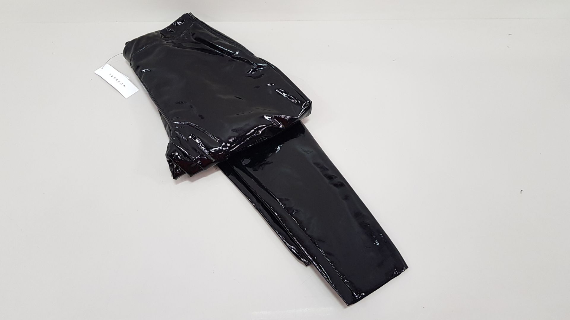 12 X BRAND NEW TOPSHOP PANTS - 10 X UK SIZE 8 AND 2 X UK SIZE 10 RRP £36.00 (TOTAL RRP £432.00)
