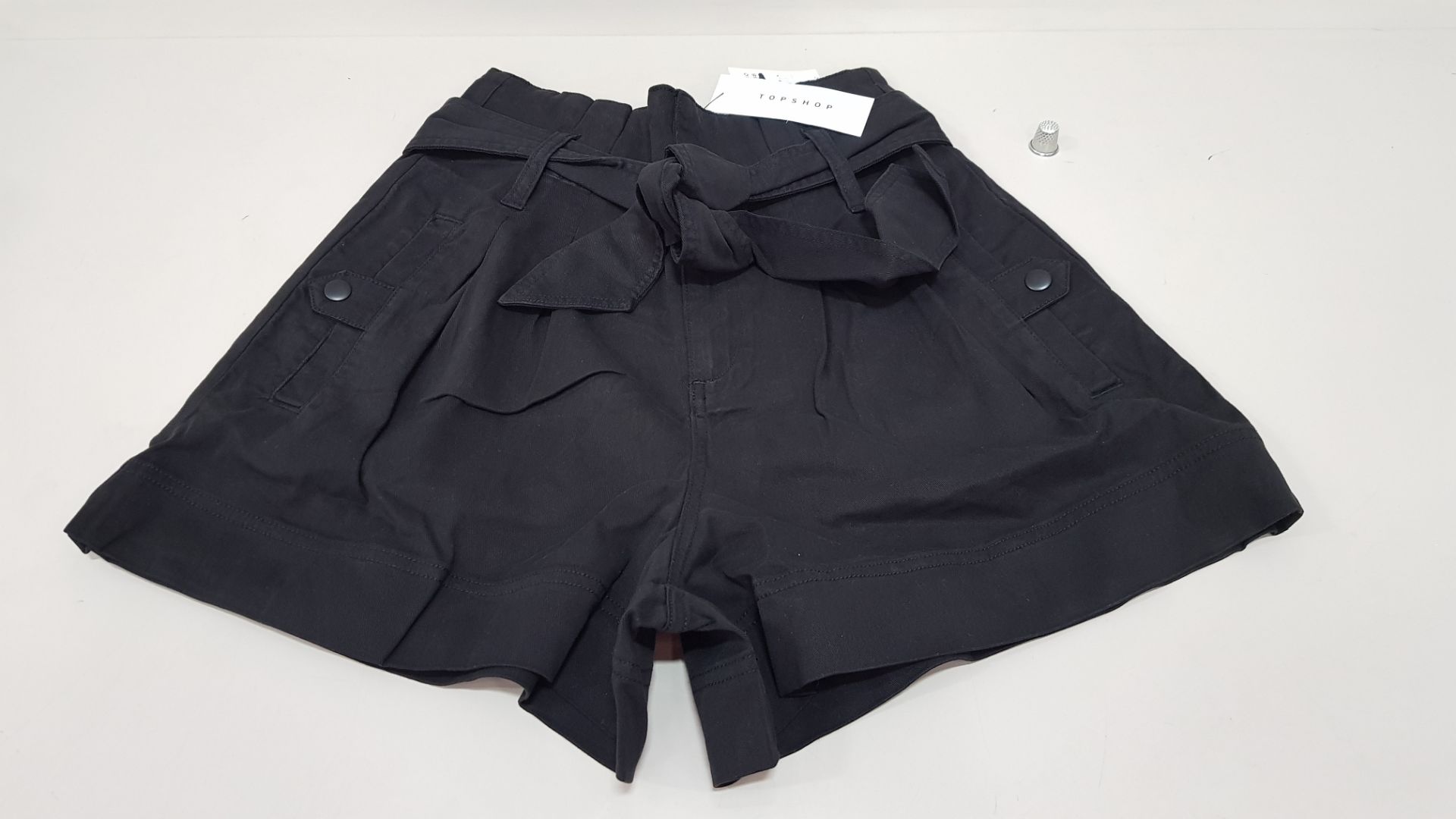 15 X BRAND NEW TOPSHOP SHORTS UK SIZE 10 RRP £29.00 (TOTAL RRP £435.00)
