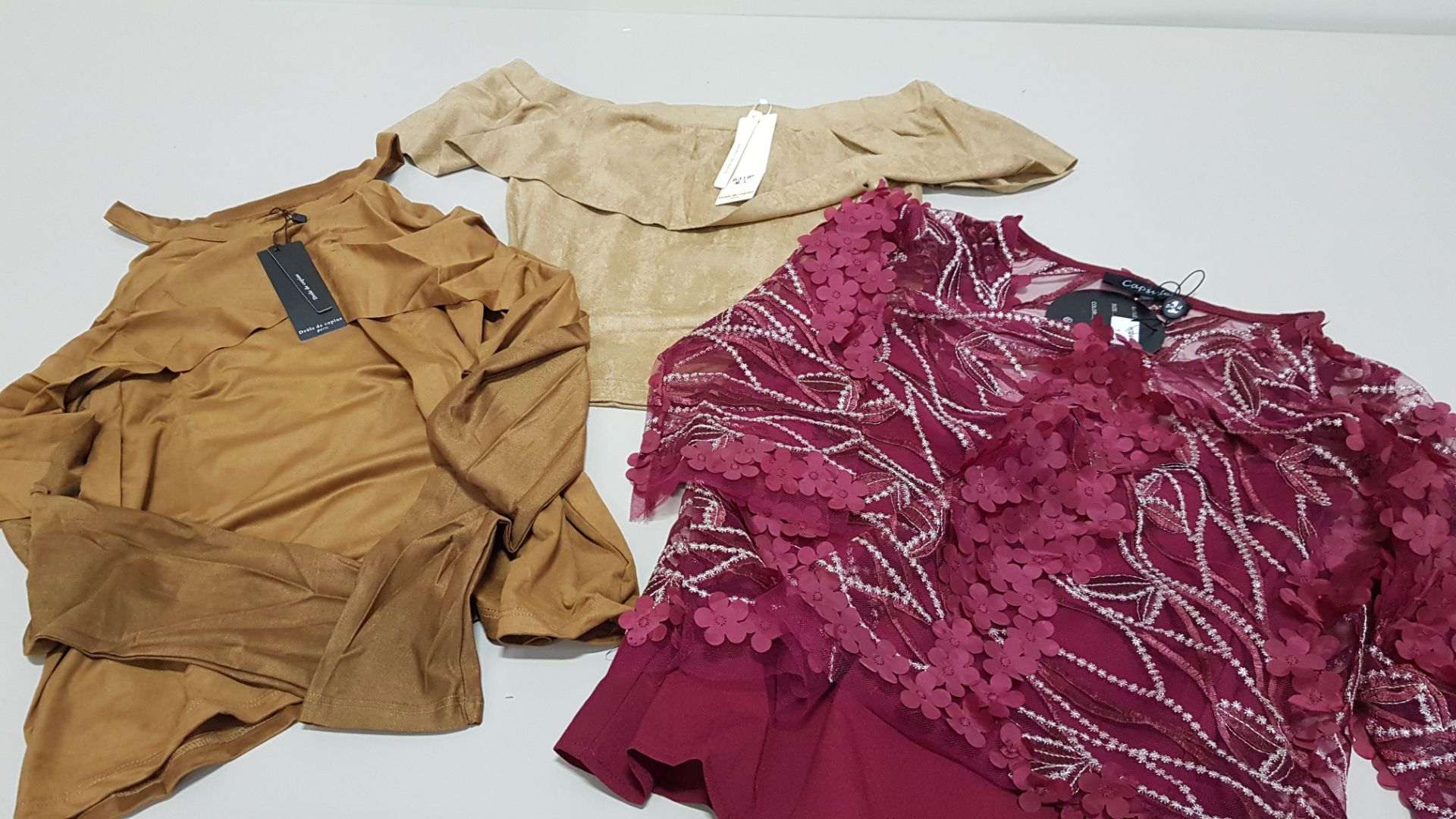 30 PIECE CLOTHING LOT CONTAINING CAPSULE RED TOPS, DROLE DE COPINE CROP TOPS AND DROLE DE COPINE