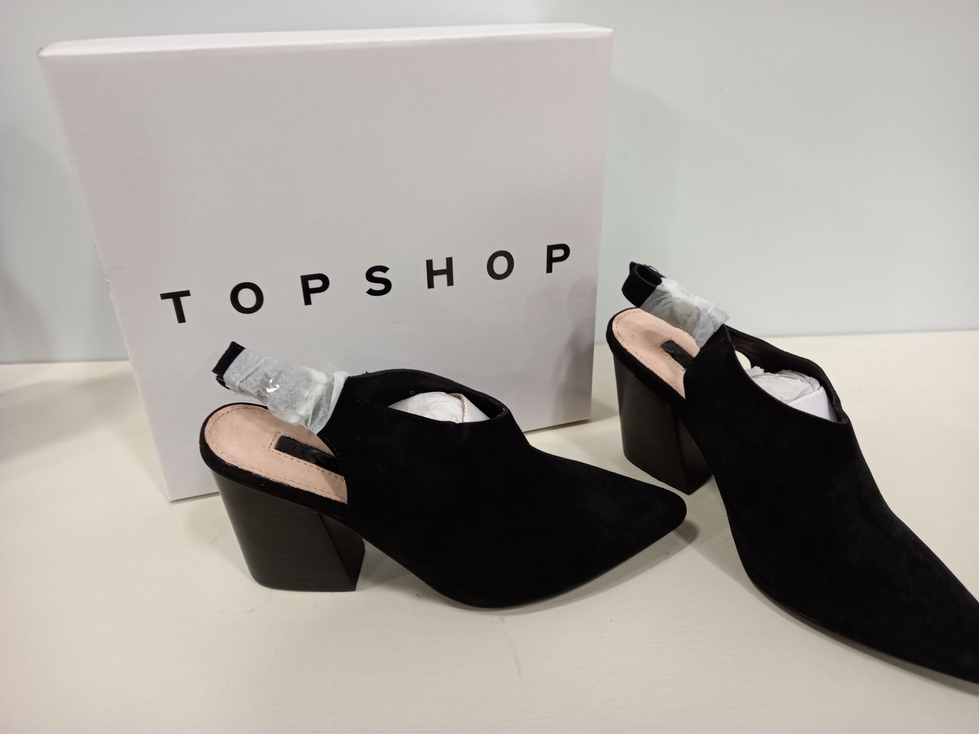 15 X BRAND NEW TOPSHOP GOJI BLACK SHOES UK SIZE 4 RRP £46.00 (TOTAL RRP £690.00)