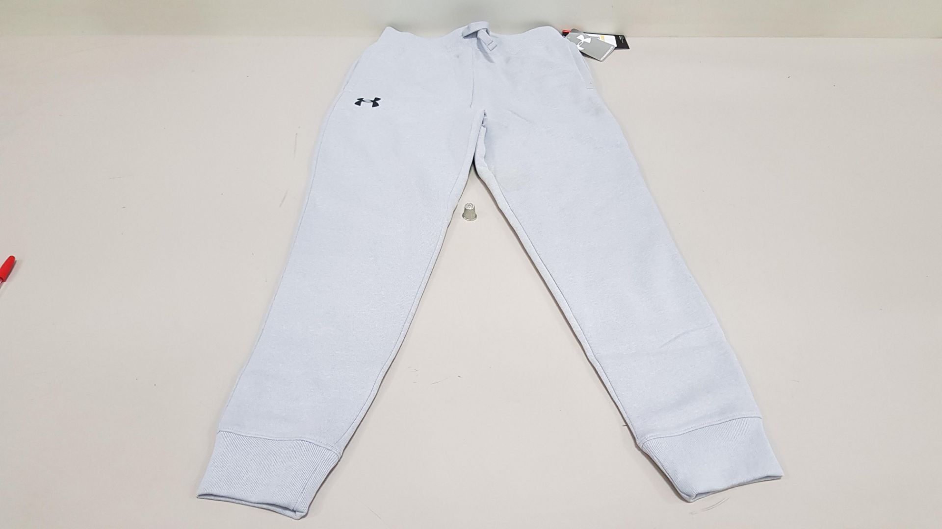 10 X BRAND NEW UNDER ARMOUR BOYS PANTS SIZE YMD/M