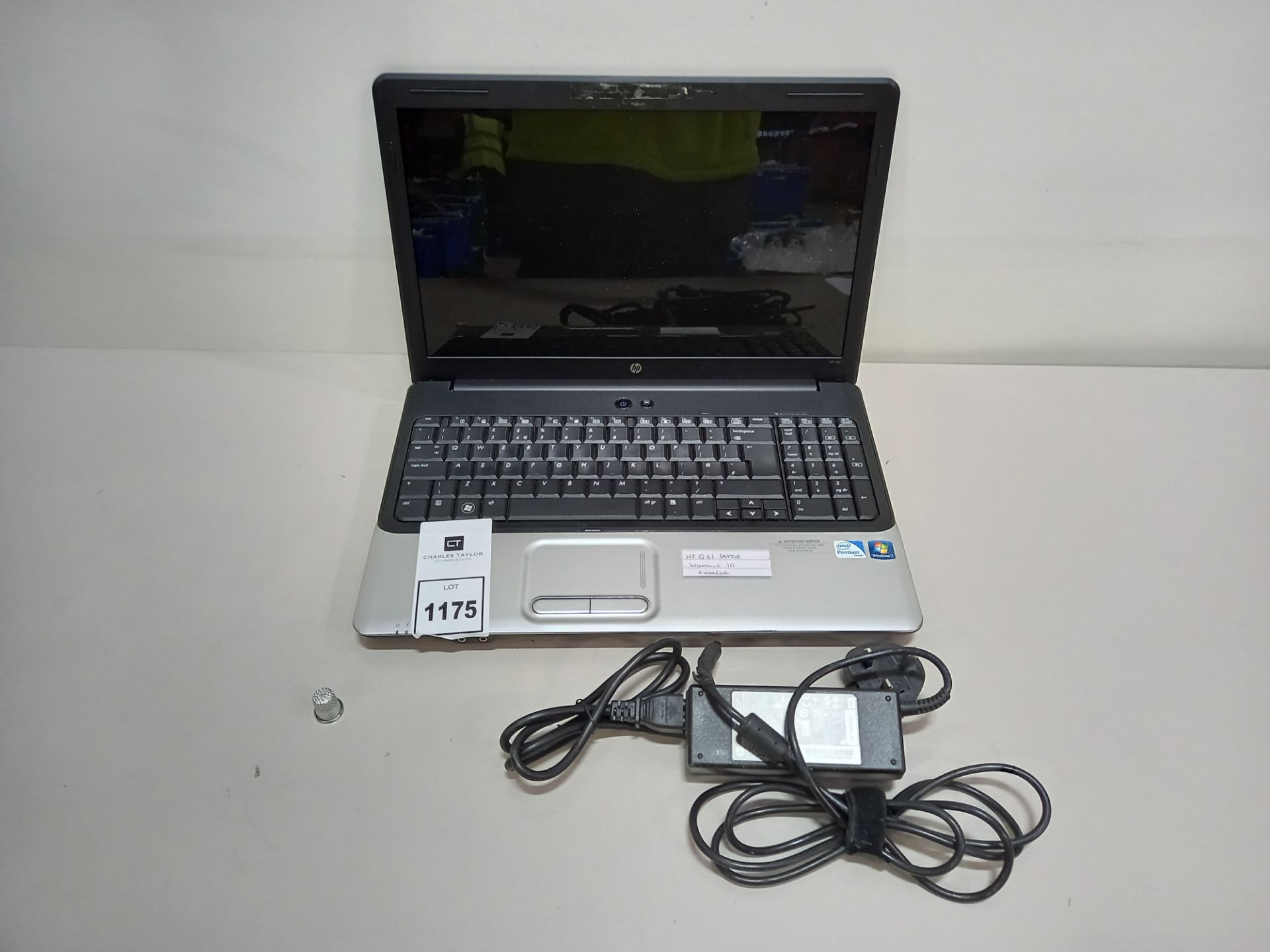 HP G61 LAPTOP WITH CHARGER AND WINDOWS 10