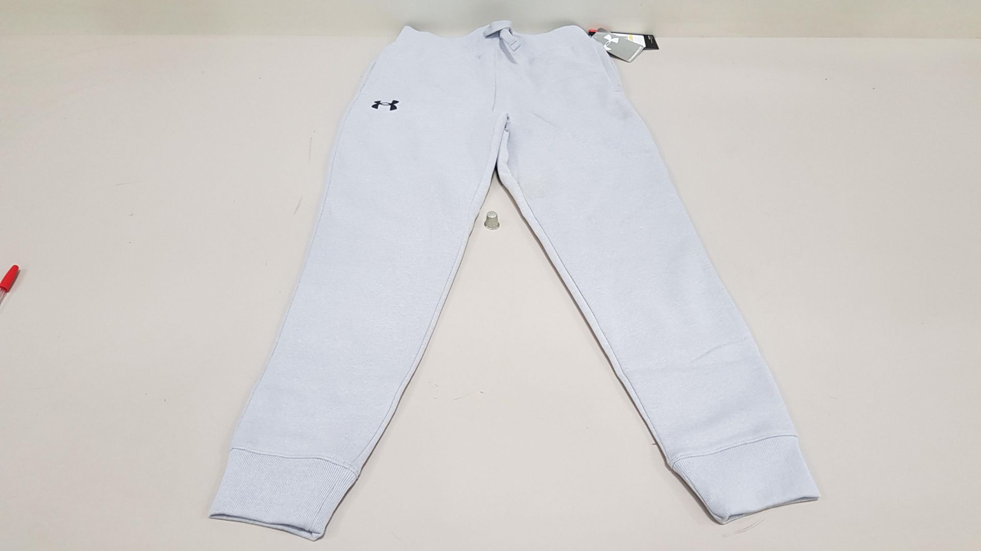 10 X BRAND NEW UNDER ARMOUR BOYS PANTS SIZE YMD/M