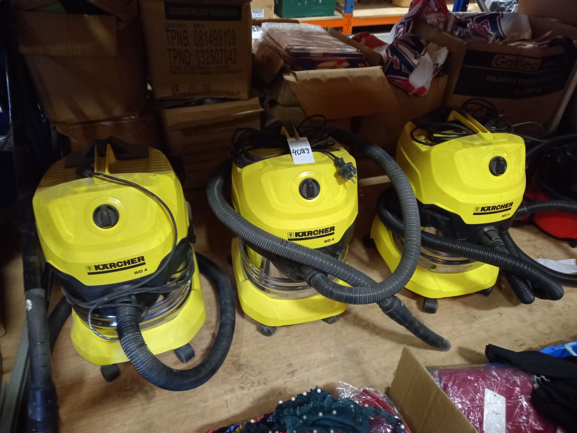 3 X (KARCHER) WD4 COMMERCIAL VACUUM CLEANERS *NOTE - ON EUROPEAN PLUGS