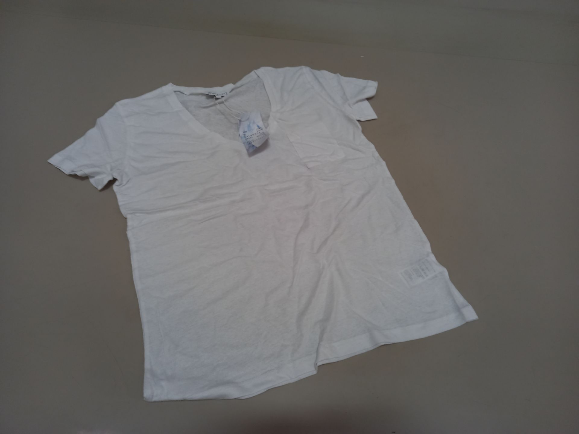 30 X BRAND NEW WAREHOUSE CLOTHING WHITE LINEN V NECK T SHIRTS IN VARIOUS SIZES RRP Â£16.00