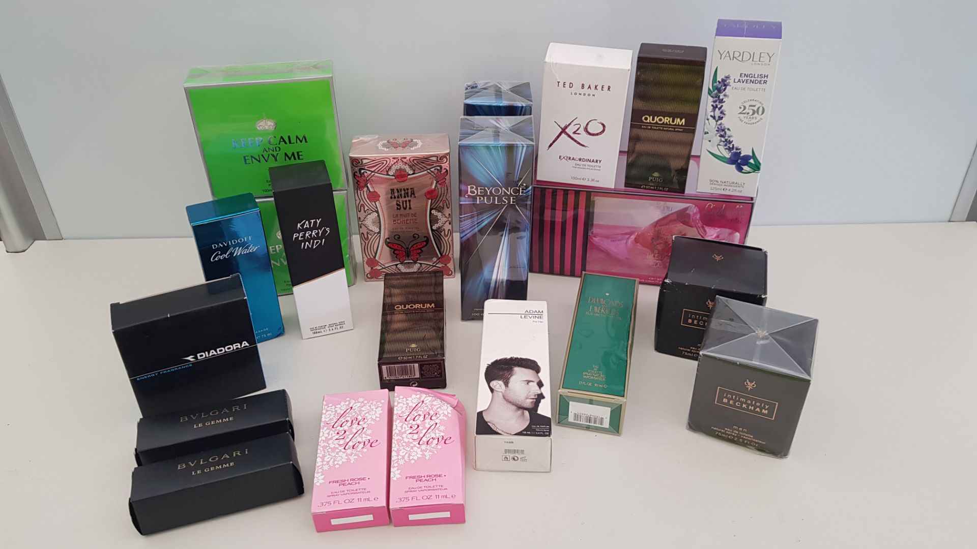 20 PIECE ASSORTED PERFUME LOT CONTAINING CALALUNA, DAVIDOFF COOL WATER, LOVE 2 LOVE, TED BAKER