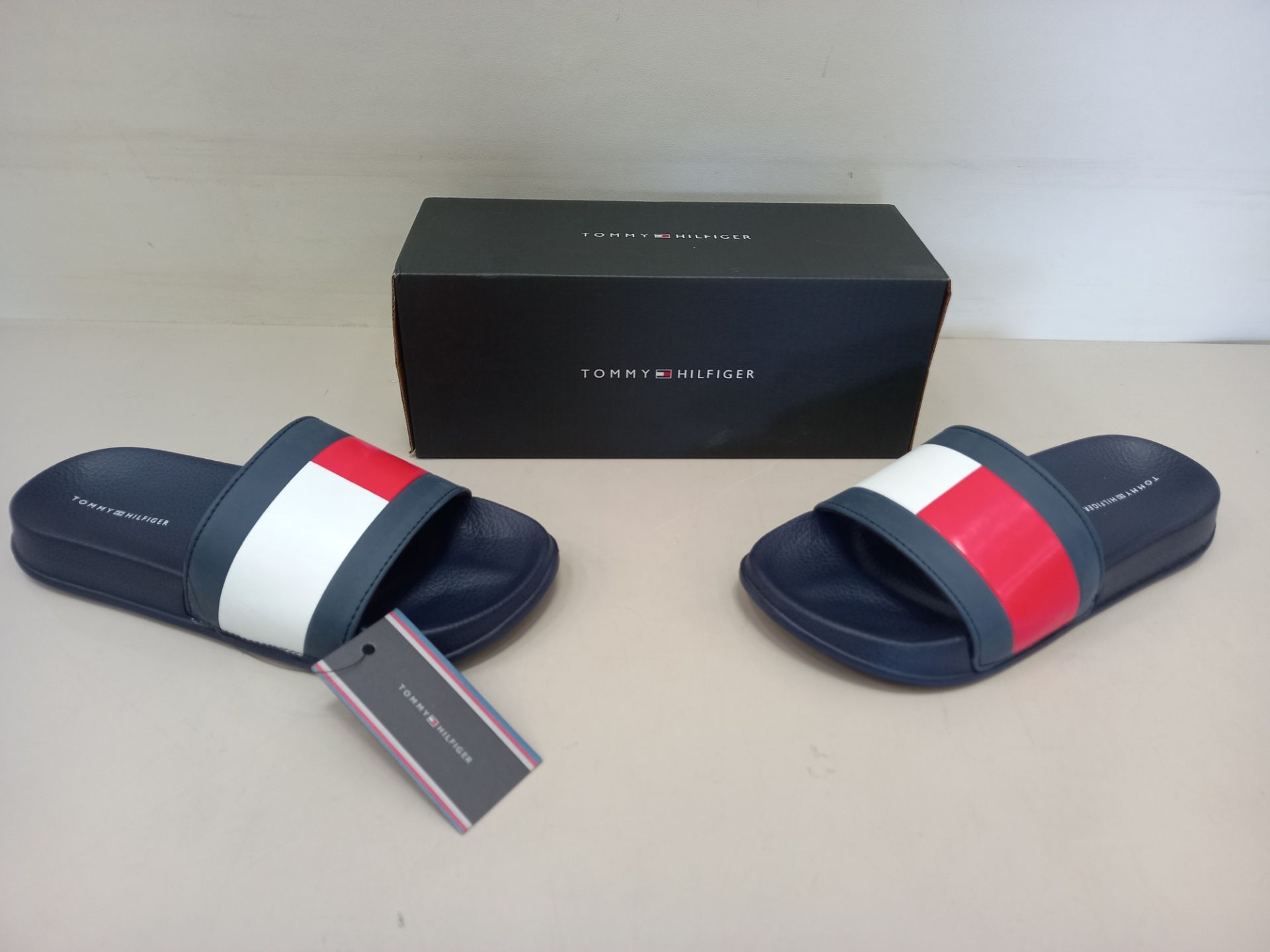 6 X BRAND NEW PAIRS OF GENUINE TOMMY HILFIGER NAVY/WHITE/RED POOL SLIDERS SIZE UK 3.5 (EUR 36) -