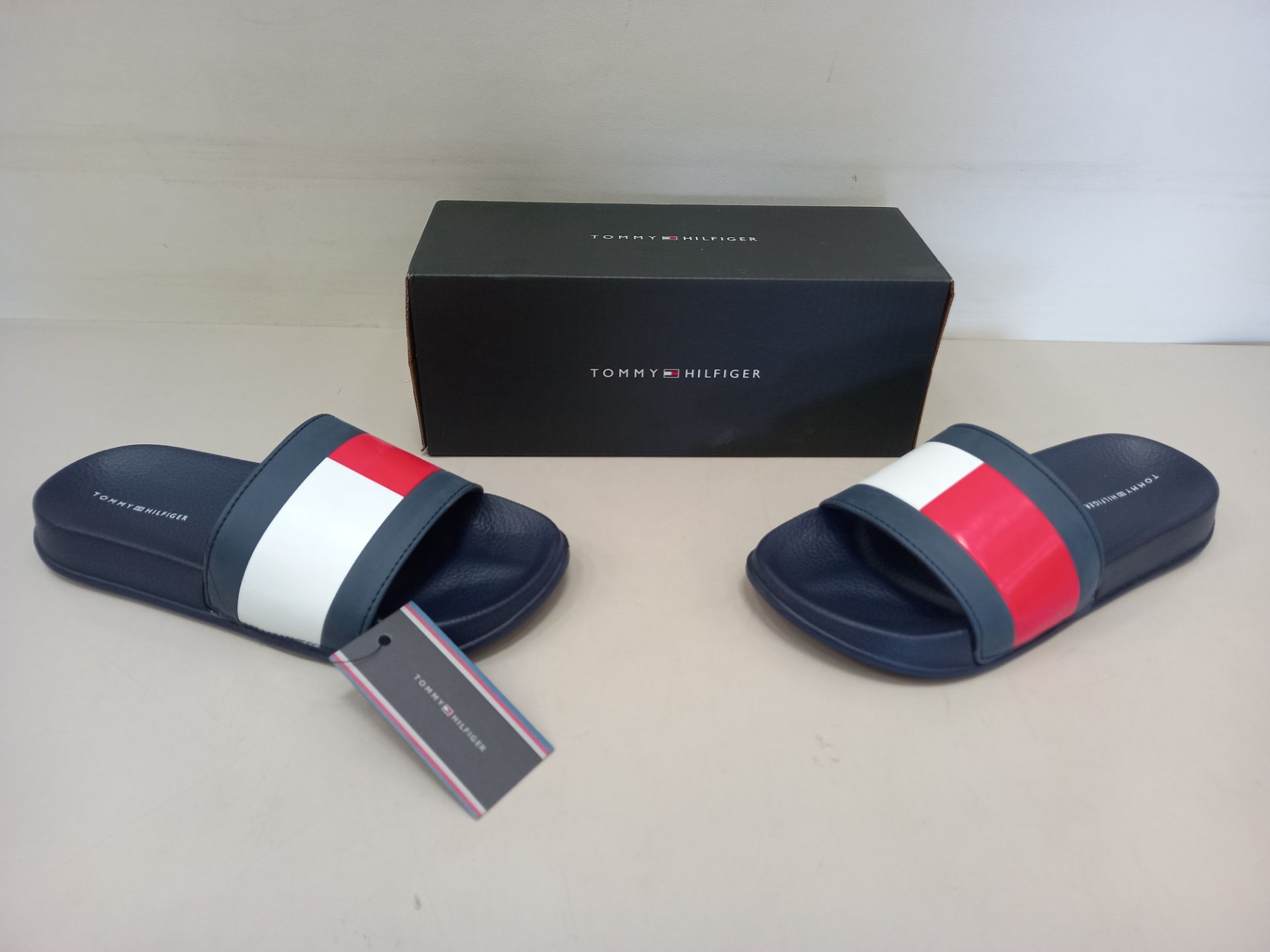 6 X BRAND NEW PAIRS OF GENUINE TOMMY HILFIGER NAVY/WHITE/RED POOL SLIDERS SIZE UK 3.5 (EUR 36) -