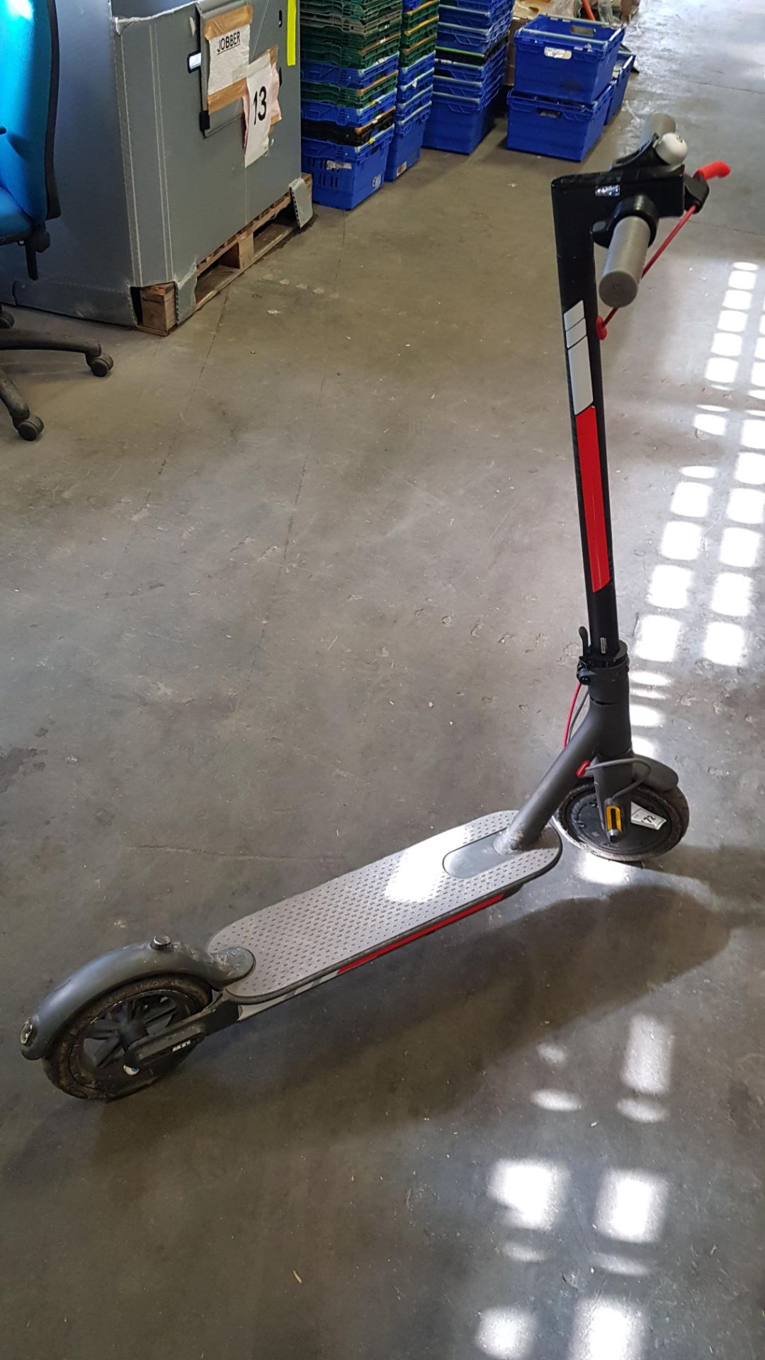 1 X ELECTRIC SCOOTER