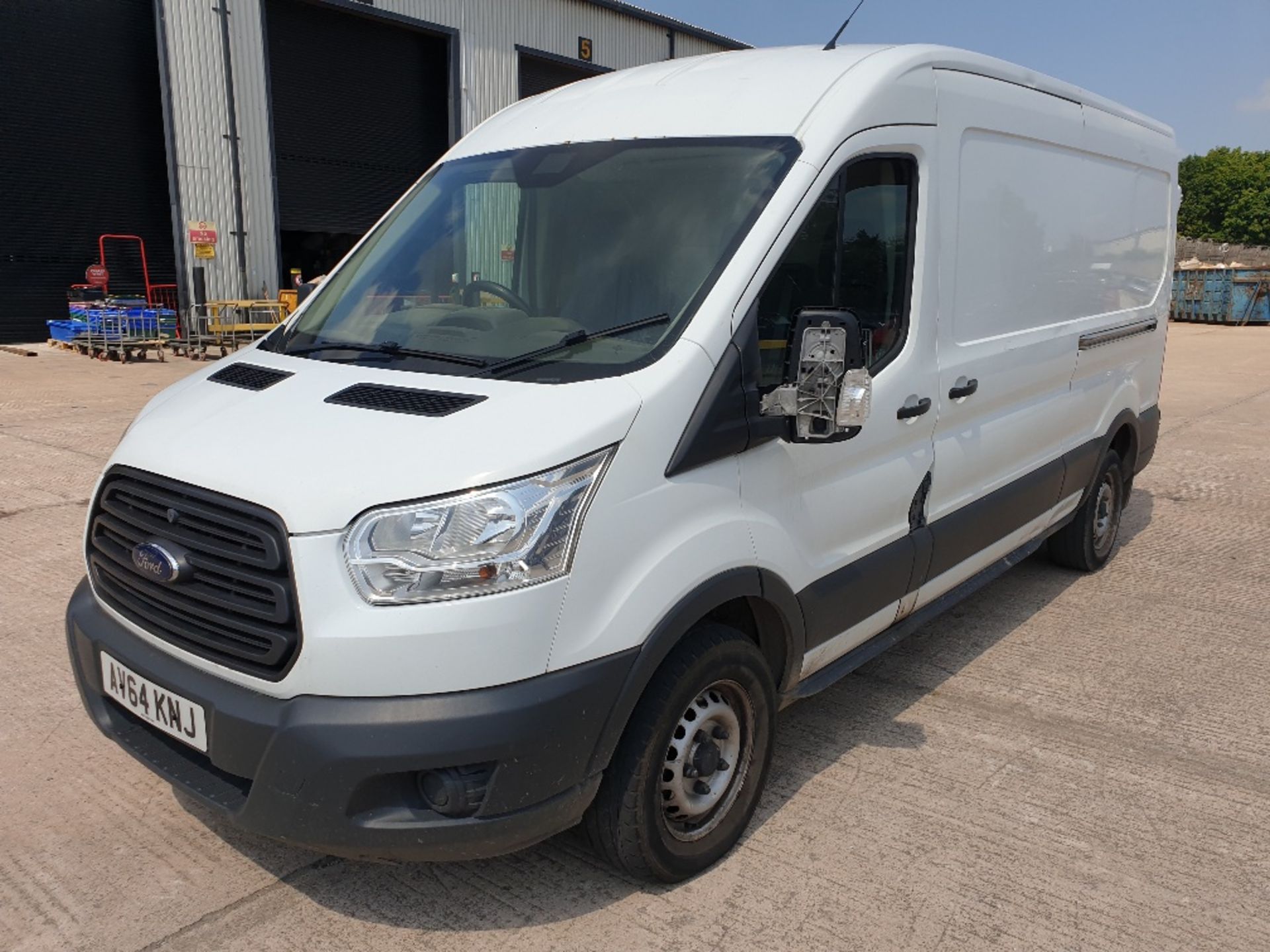 WHITE FORD TRANSIT 350 L3 125PS HZ. ( DIESEL ) Reg : AV64KNJ Mileage : 151309 Details: WITH 1 KEY, - Image 4 of 6