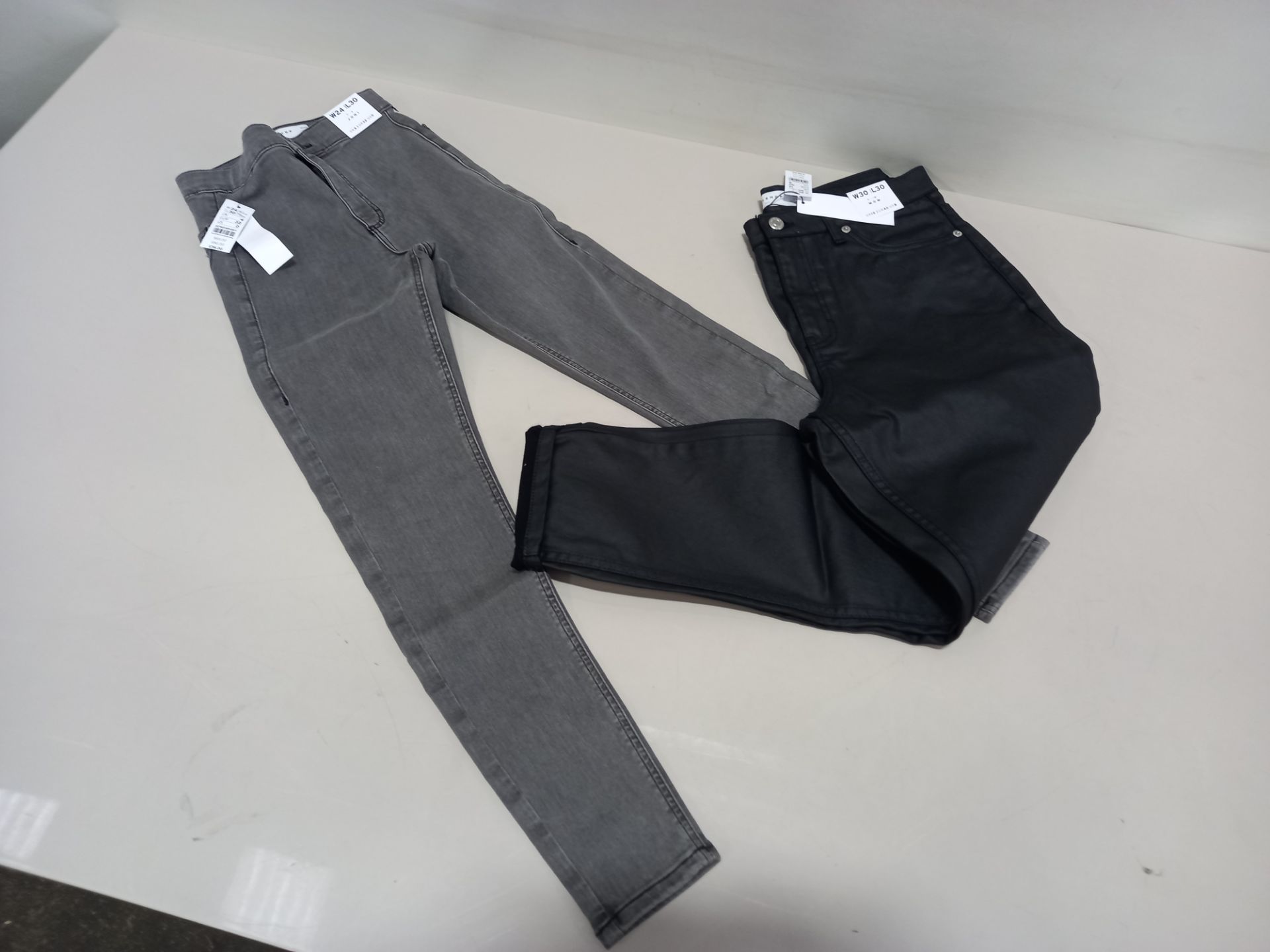 10 X PIECE TOPSHOP JEAN LOT CONTAINING 5 X JONI GREY DENIM JEANS UK SIZE 4 RRP £36.00 AND 5 X MOM