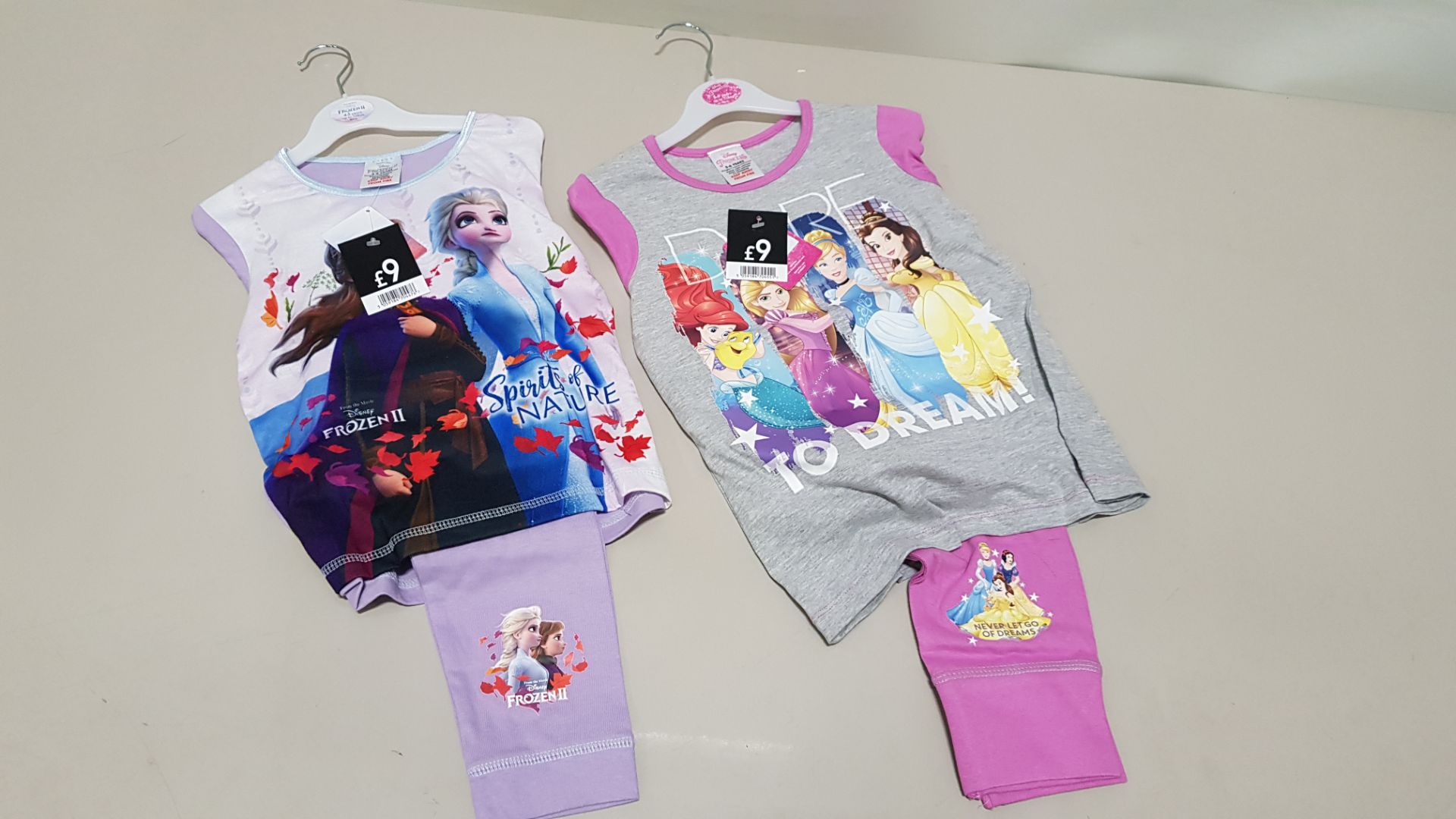 15 PIECE MIXED PYJAMA LOT CONTAINING DISNEY FROZEN 2 PYJAMA SETS AND DISNEY PRINCESS DARE TO DREAM