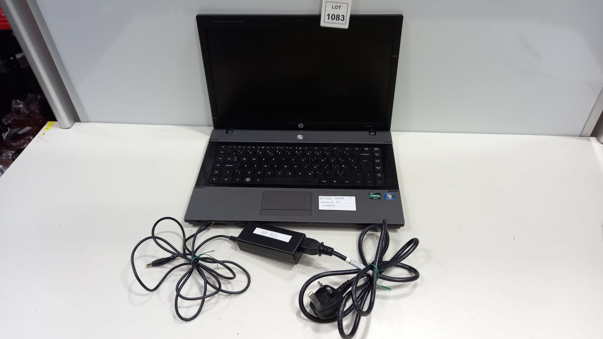 HP 625 LAPTOP WINDOWS 10 - WITH CHARGER