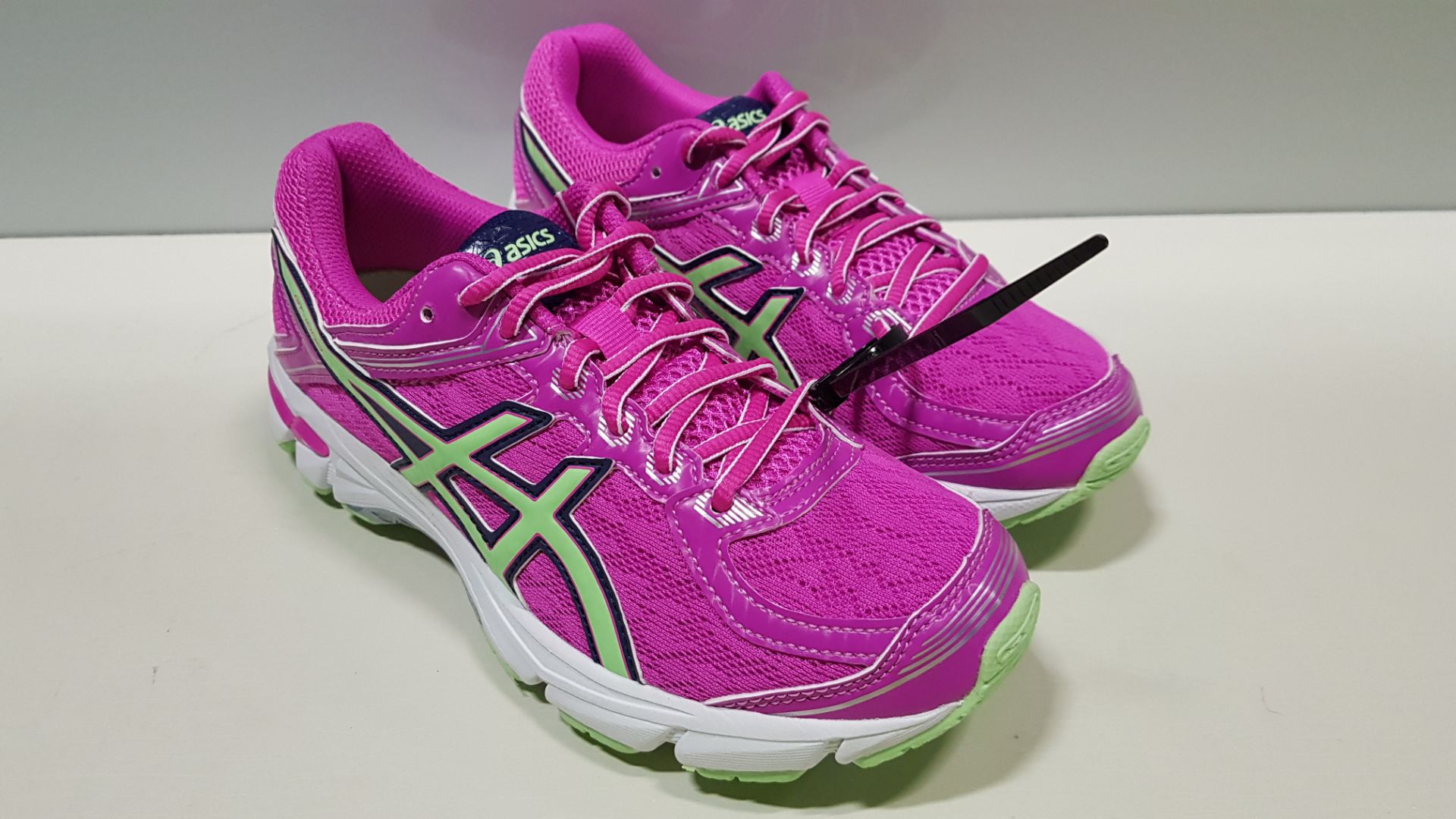 12 X BRAND NEW WOMENS ASICS GT 1000 GEL RUNNING SHOES US SIZE 4