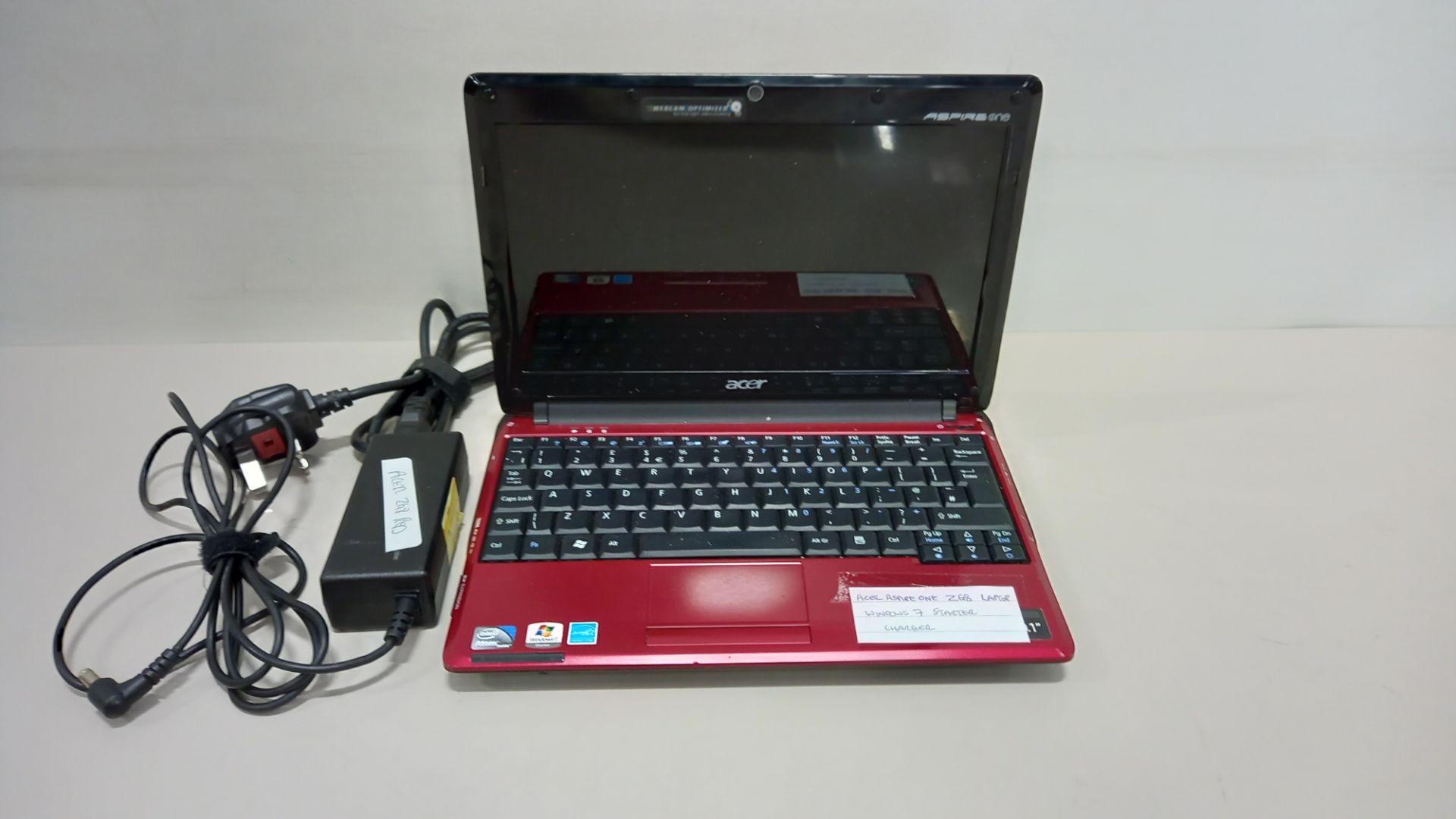 ACER ASPIRE ONE ZG8 LAPTOP WINDOWS 7 STARTER - WITH CHARGER