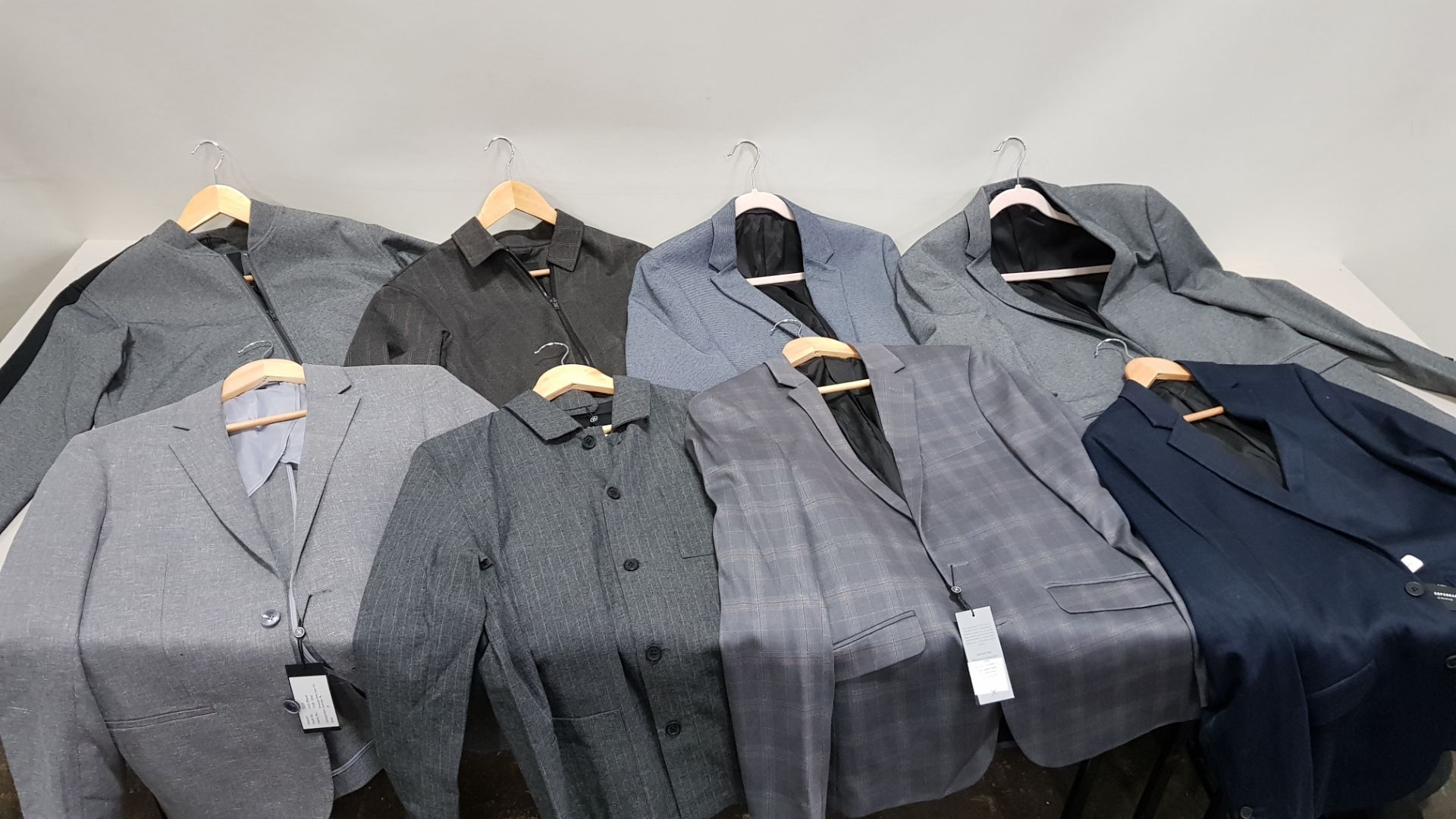 8 X BRAND NEW CLEAN CUT COPENHAGEN JACKETS / BLAZERS IN VARIOUS STYLES AND SIZES