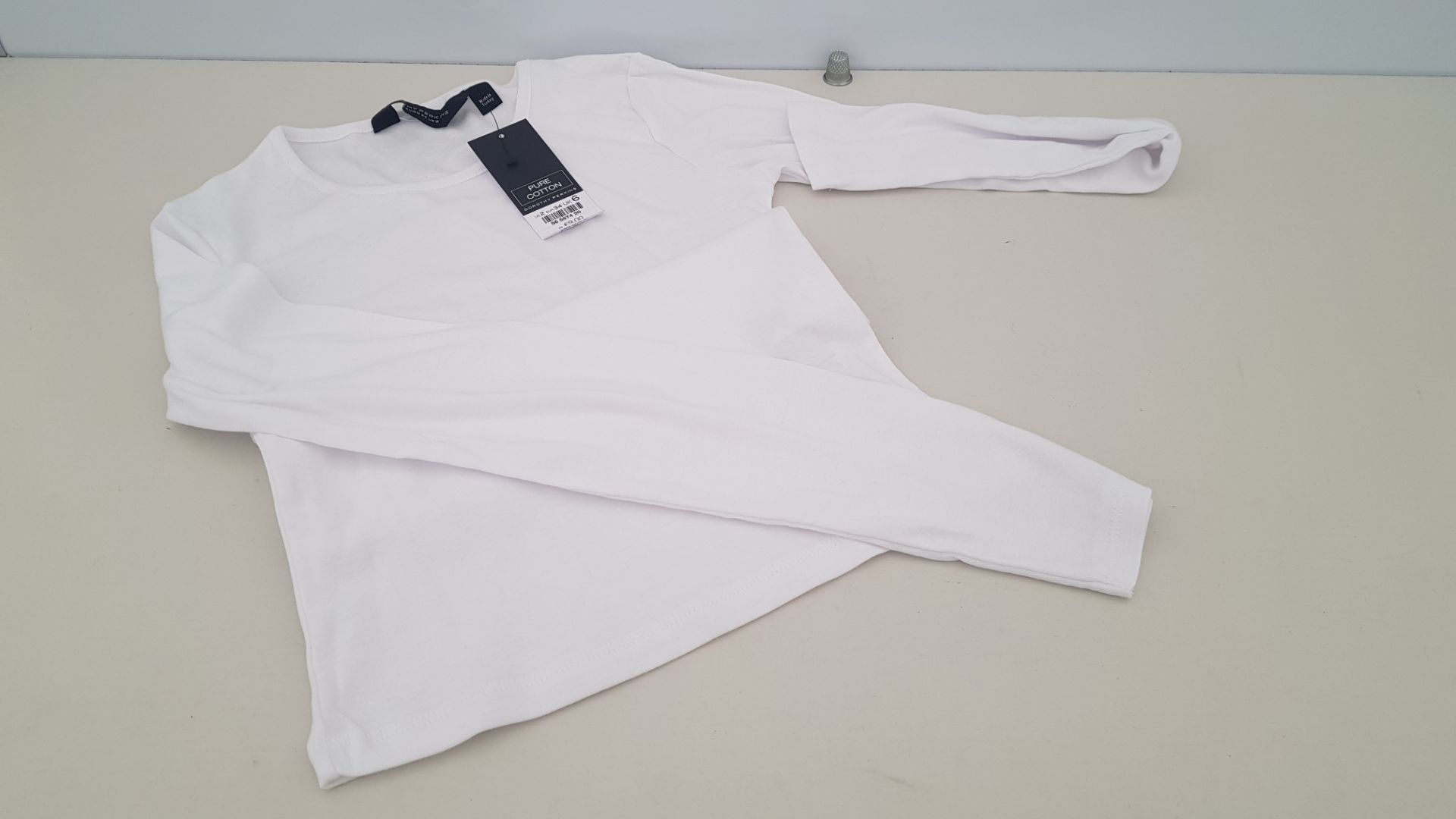 30 X BRAND NEW DOROTHY PERKINS PURE COTTON WHITE LONG SLEEVED TOPS UK SIZE 10 AND 18 RRP £7.00 (