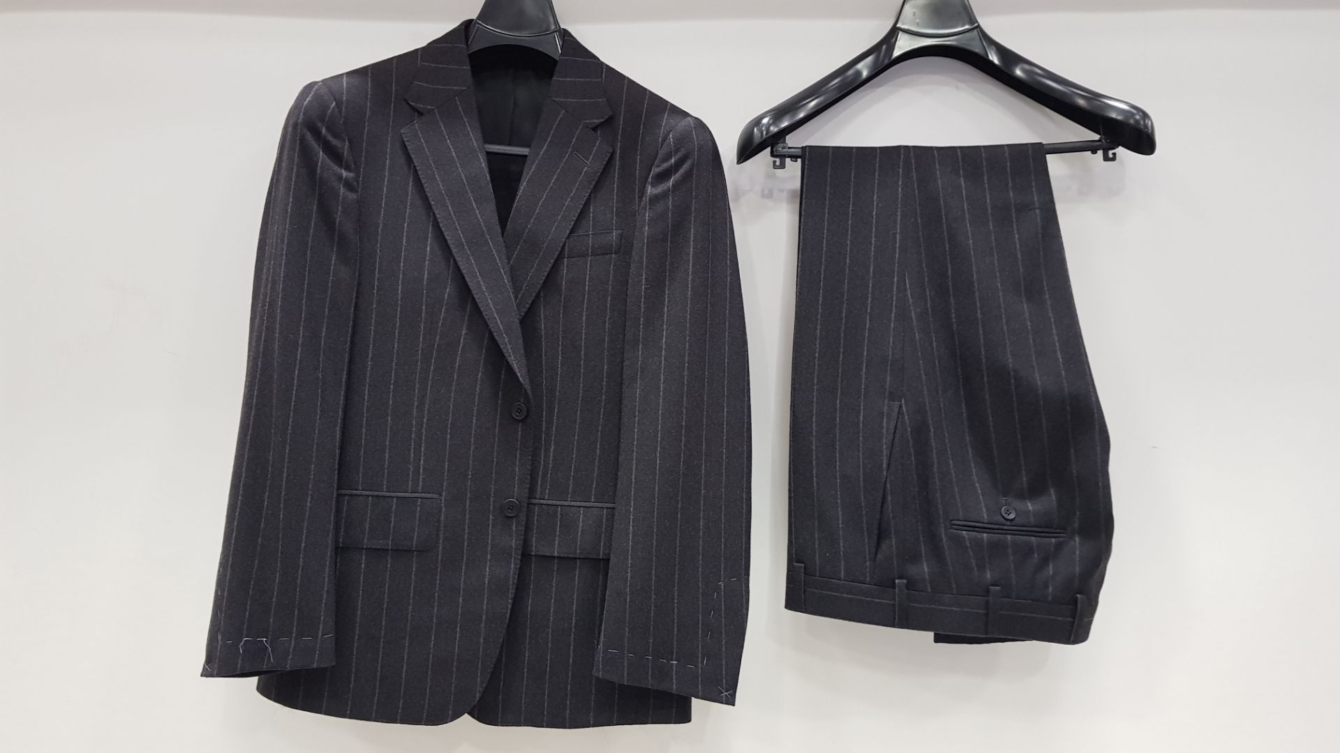 3 X BRAND NEW LUTWYCHE HAND TAILORED CHARCOAL PINSTRIPED SUITS SIZE 38S AND 44R (PLEASE NOTE SUITS